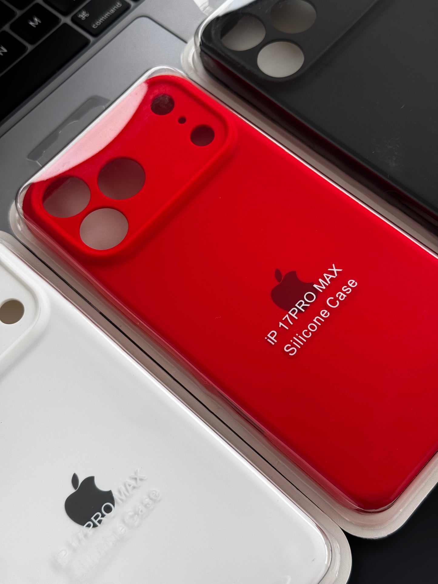 Carcasa tipo original con protección de cámara: IPhone 17PROMAX 📱