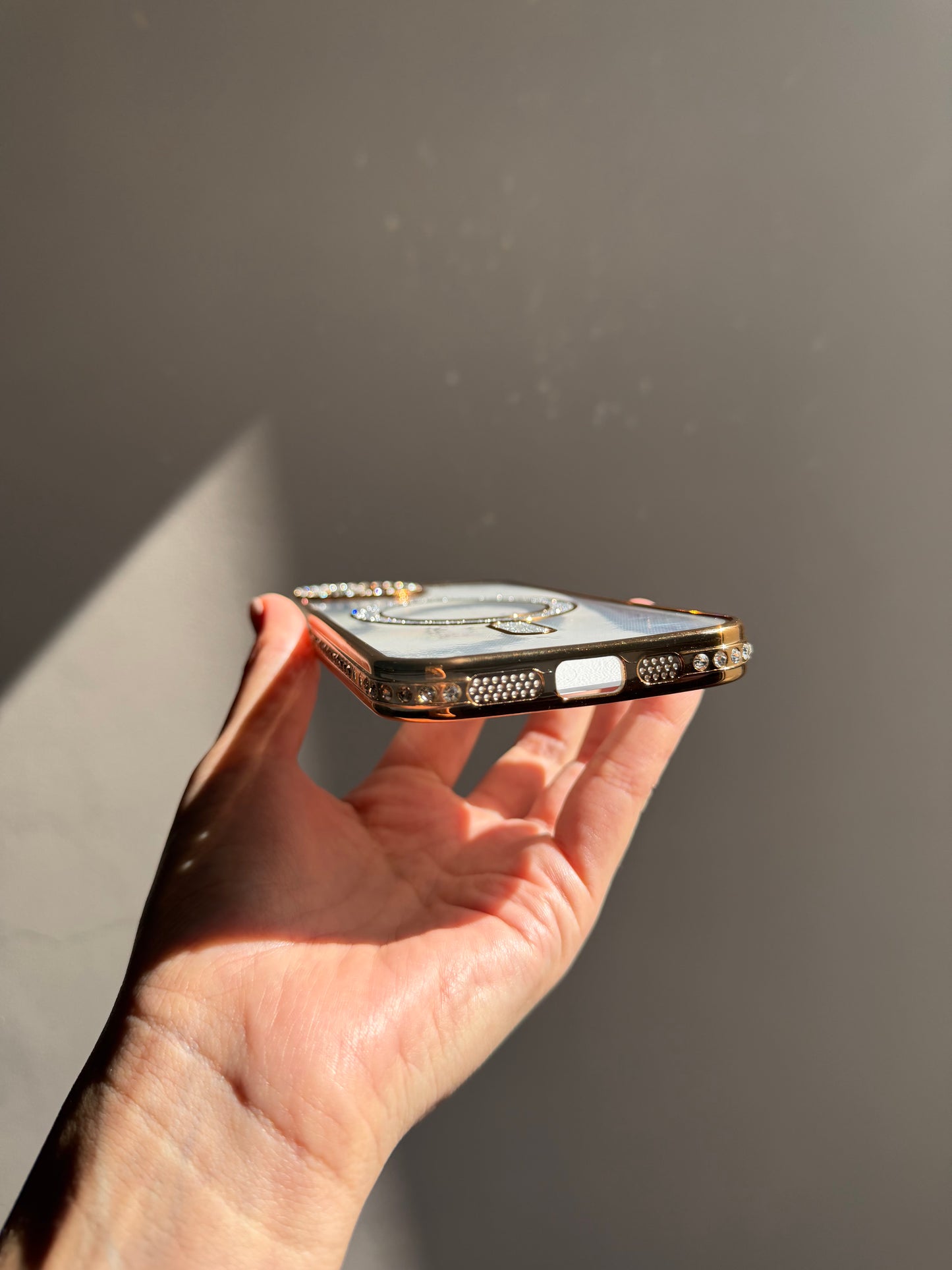 Carcasa MagSafe dorado, iPhone 16 E /17 E