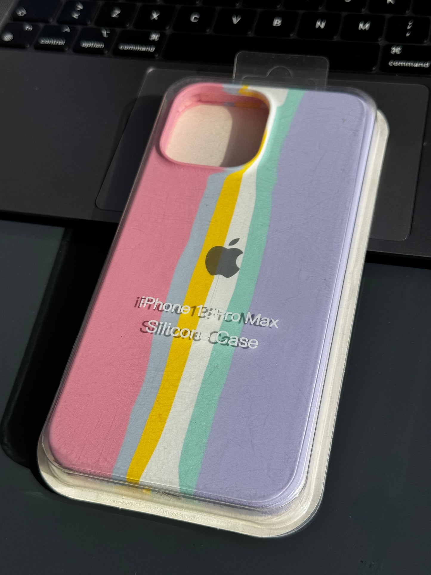 Carcasa tipo original, con abertura de cámara: iPhone 13 PROMAX📱