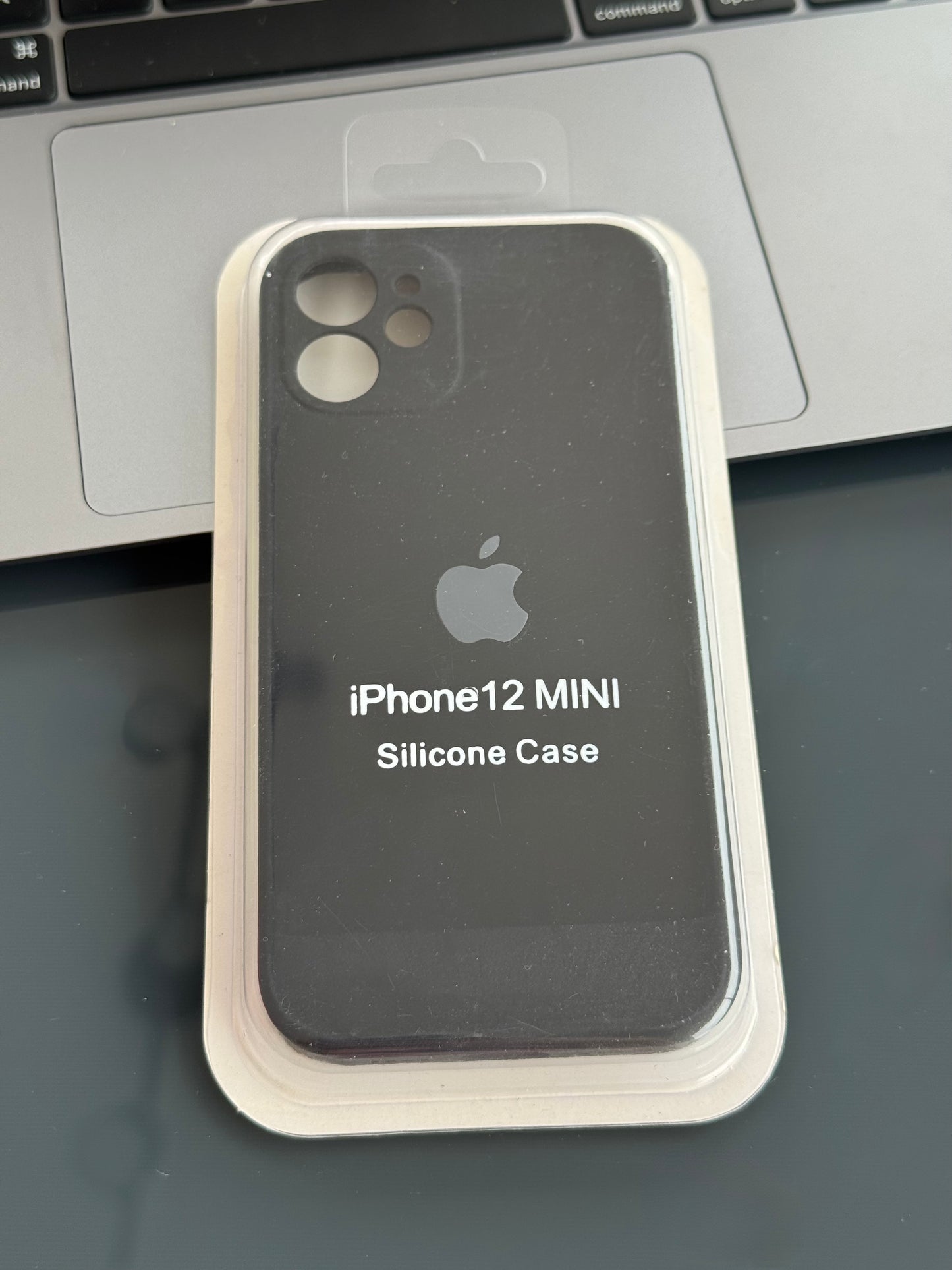 Carcasa tipo original con protección de cámara: iPhone 12MINI📱