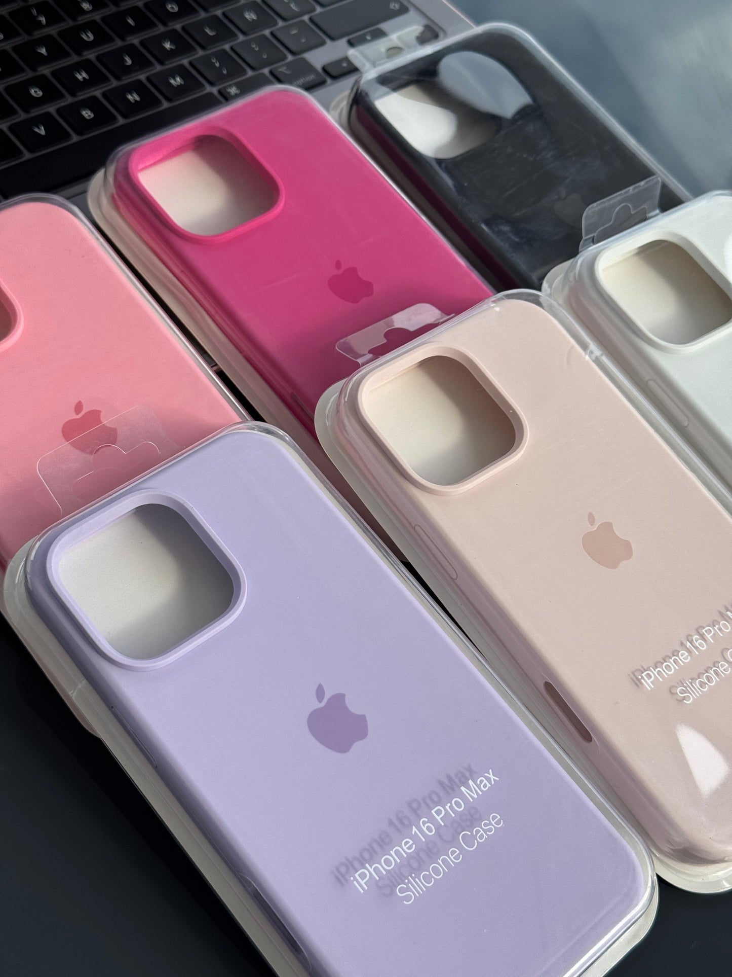 Carcasa Apple con abertura de cámara para iPhone 16 ProMax 📱