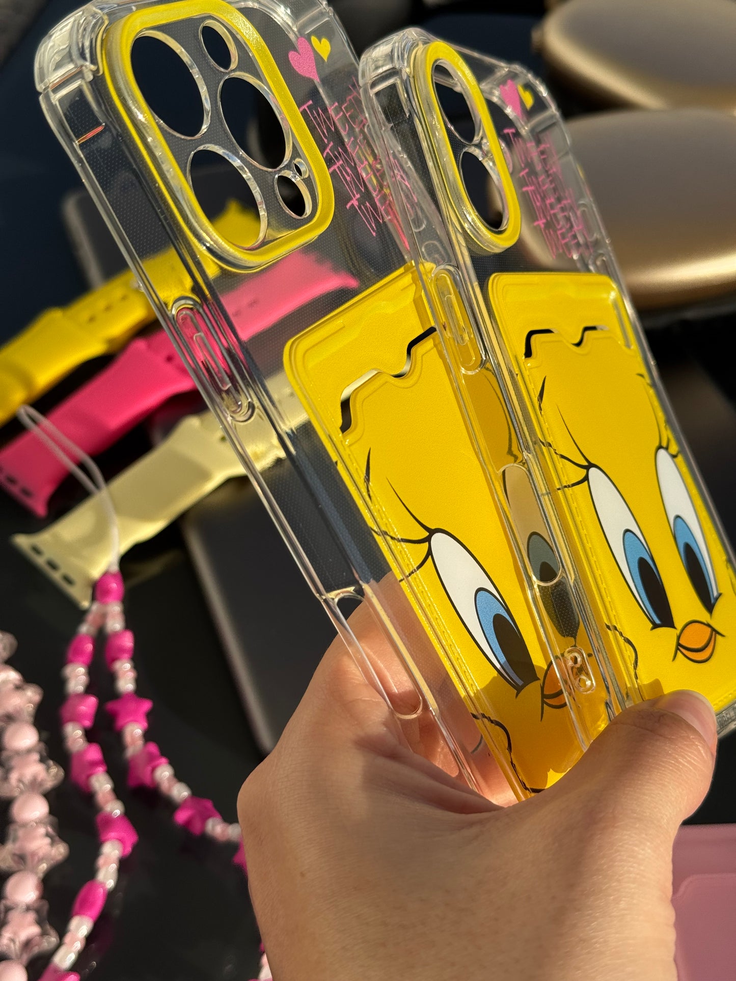 Carcasa Tweety, con tarjetero 💛 (no incluye accesorios)