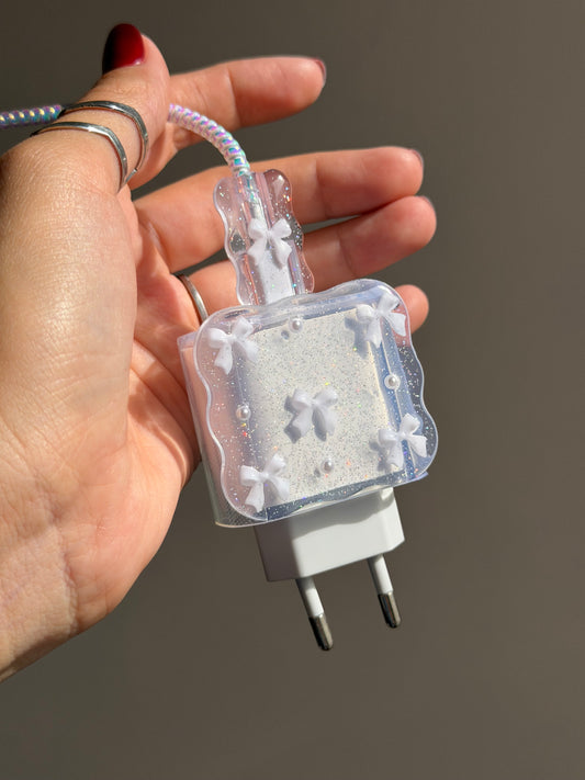 Protector para adaptador C (20W), Coquette blanco 🤍✨