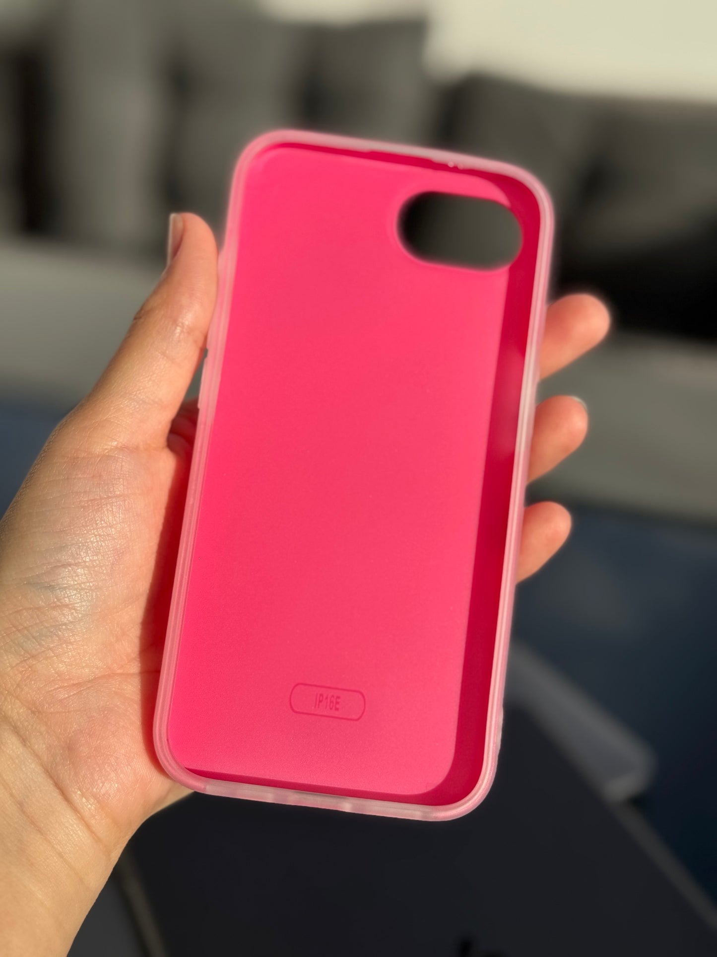 Carcasa formato doble, tono fucsia (iPhone 16E) 💕