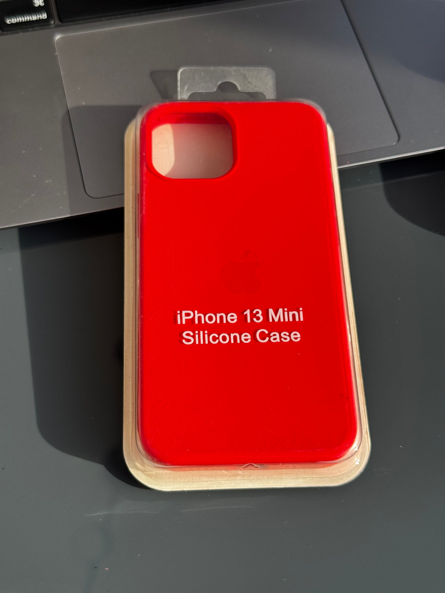 Carcasas silicona tipo original con logo: iPhone 13 MINI 📱