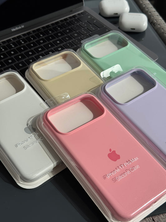 Carcasa tipo original con logo: iPhone 17 PROMAX 📱