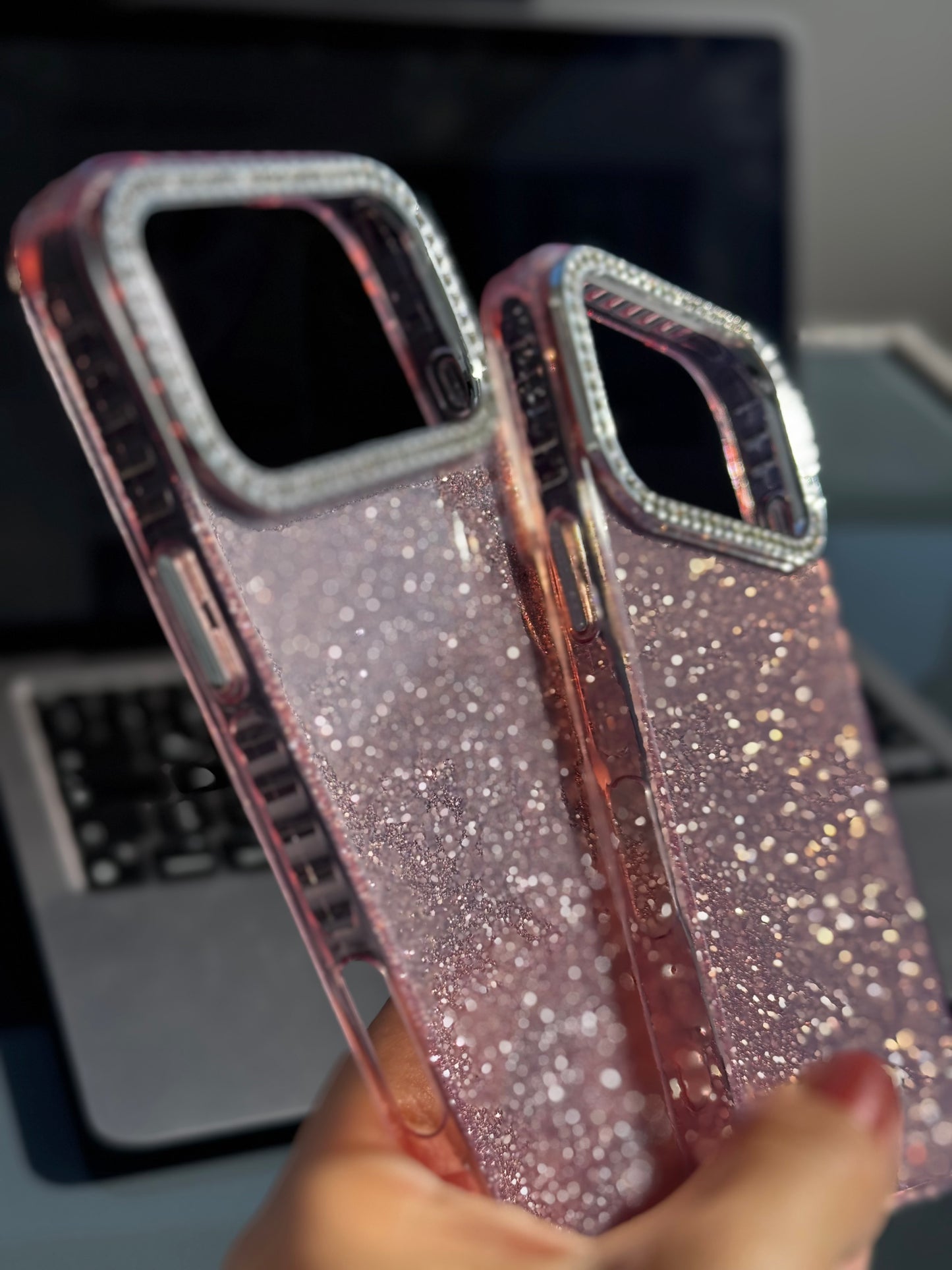 Case rose con mini brillos y bordes plateados full Shine ✨💖
