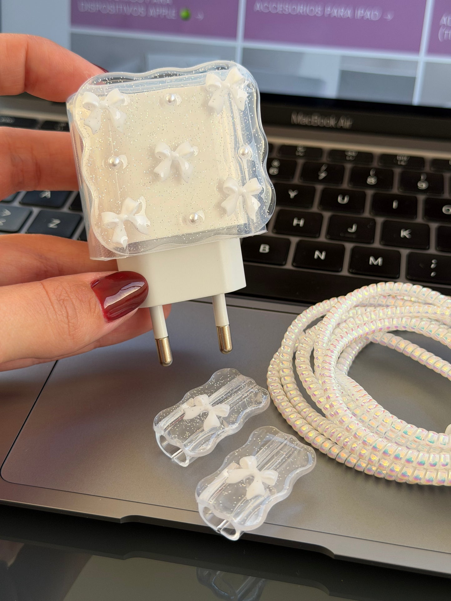 Protector para adaptador C (20W), Coquette blanco 🤍✨