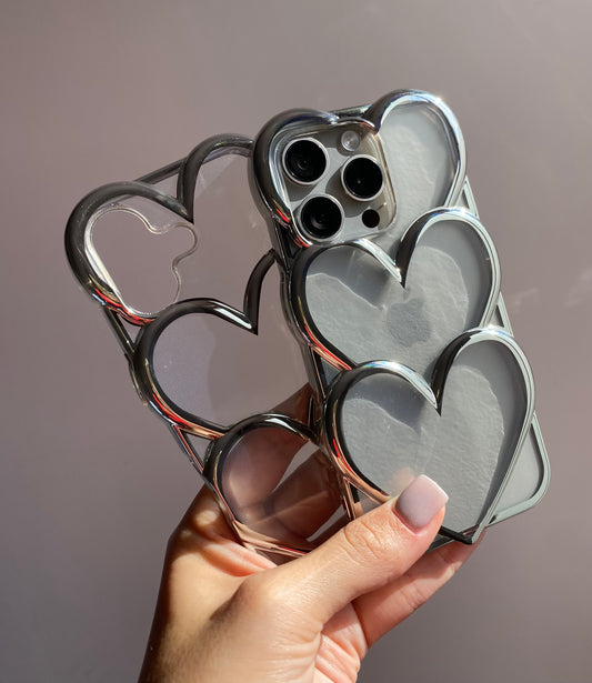 Carcasa bordes de corazones plateados 🩶