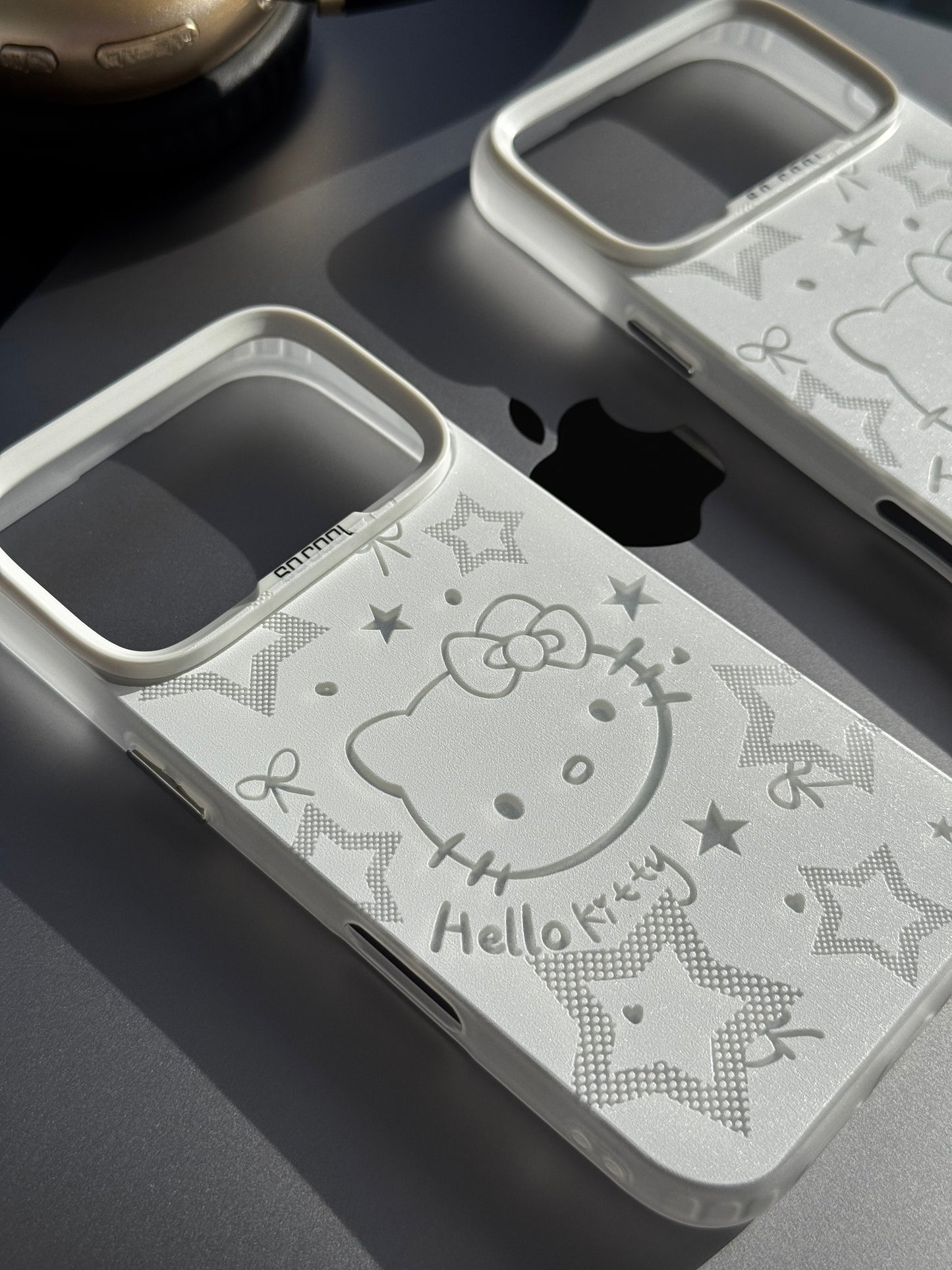 Carcasa Hello Kitty 🤍 (iph 17/17Pro/17ProMax)