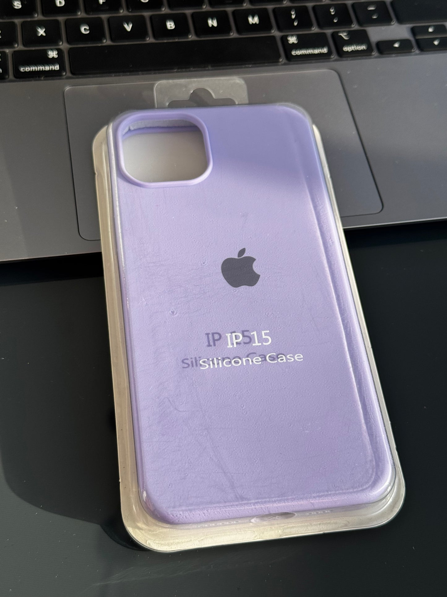 Carcasa tipo original con abertura de cámara: iPhone 15PLUS 📱