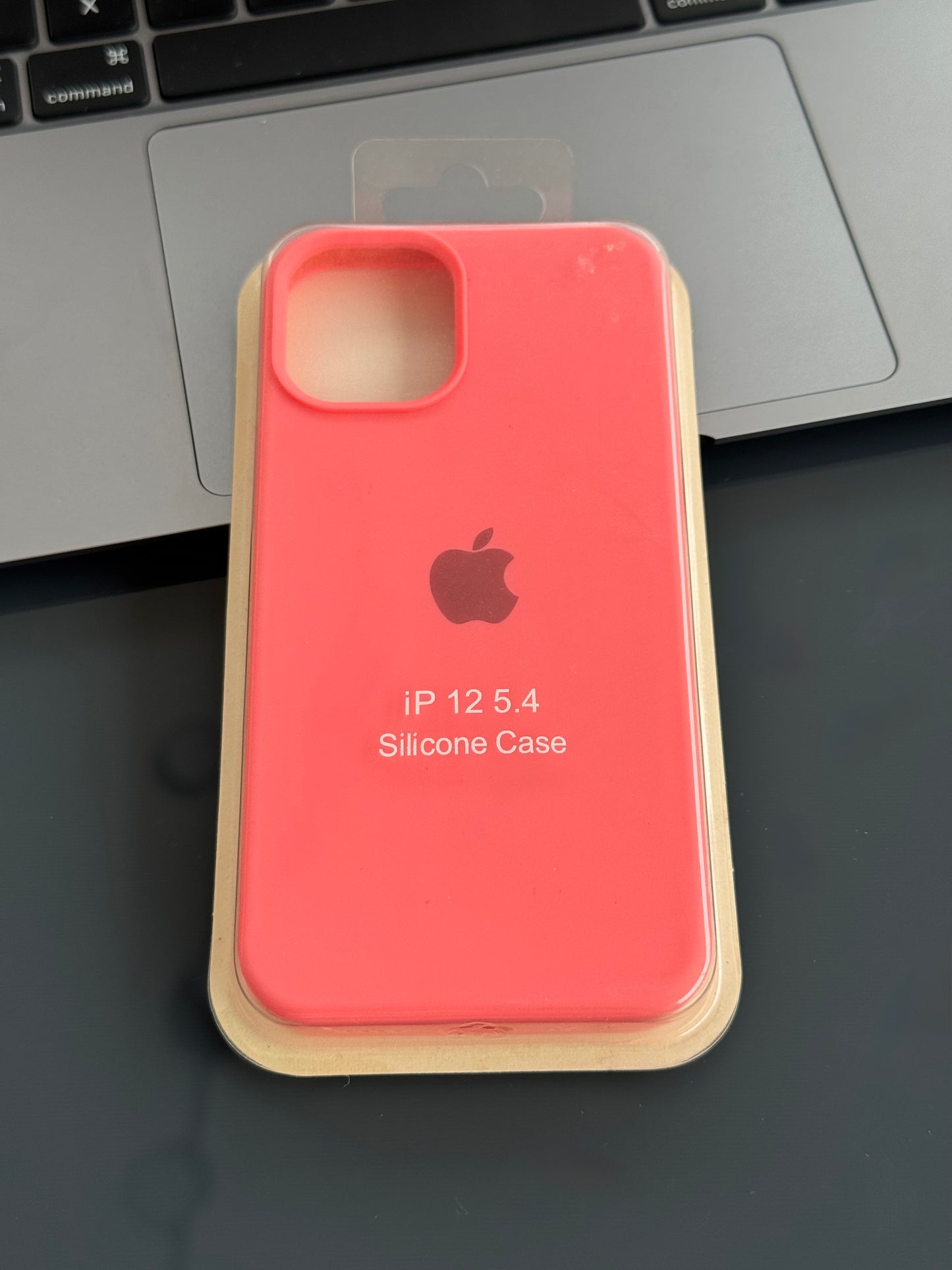 Carcasa tipo original con abertura en cámara: iPhone 12MINI📱