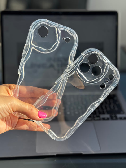 Carcasa transparente, bordes reforzados (nube☁️) línea iPhone “17”