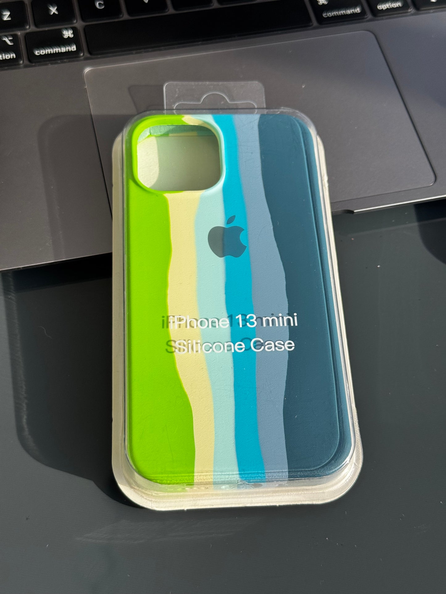 Carcasas silicona tipo original con logo: iPhone 13 MINI 📱