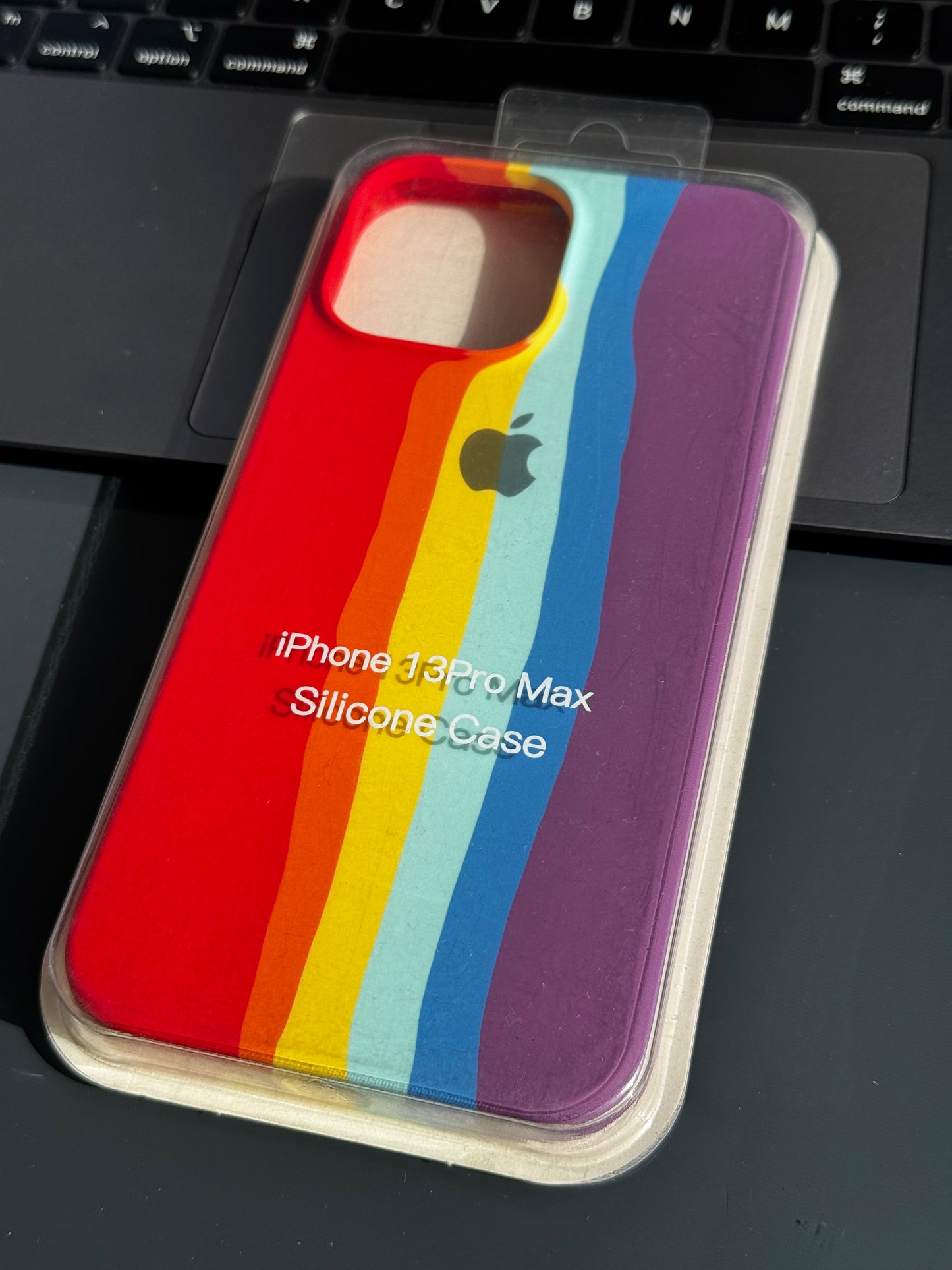 Carcasa tipo original, con abertura de cámara: iPhone 13 PROMAX📱