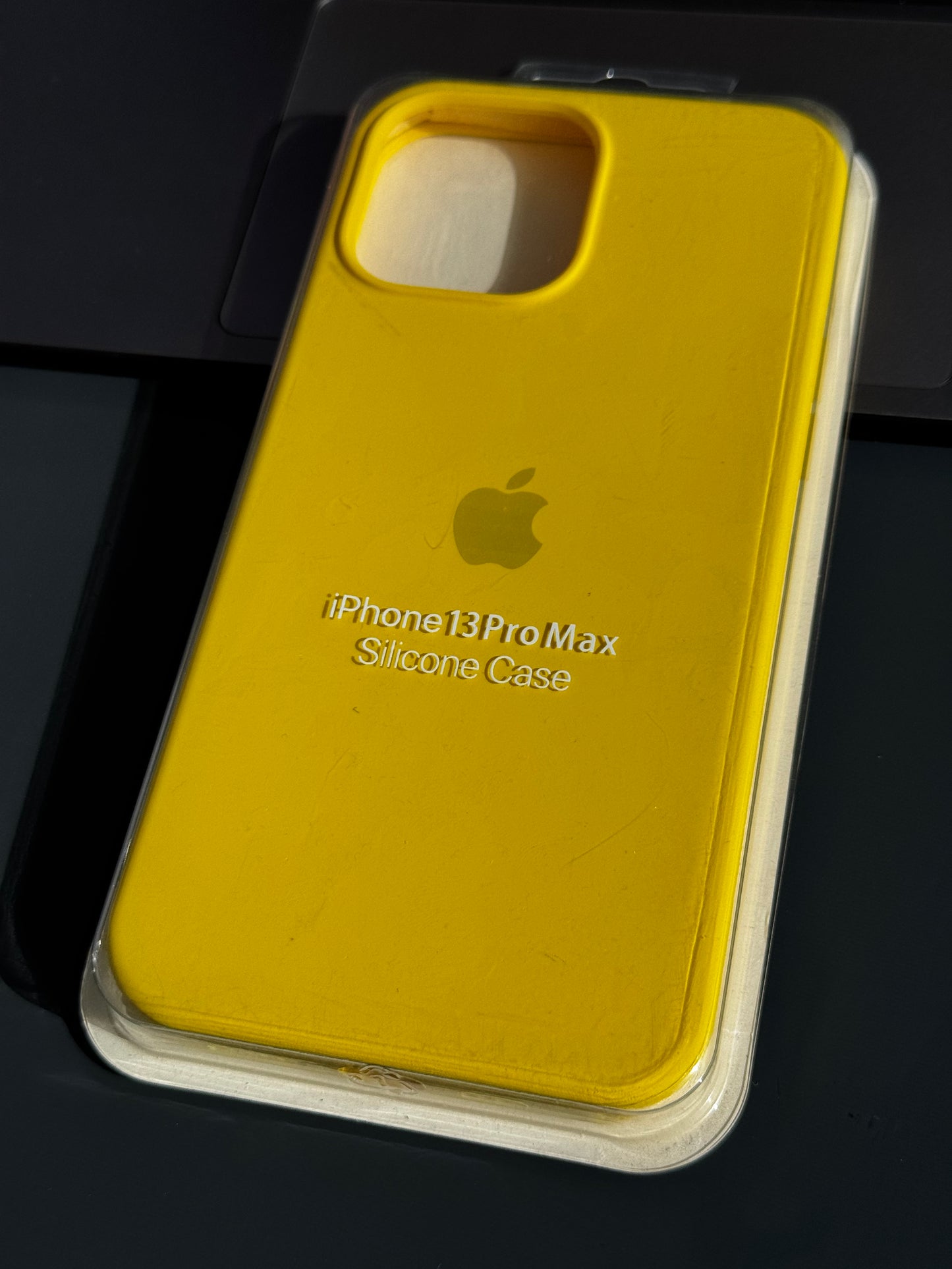 Carcasa tipo original, con abertura de cámara: iPhone 13 PROMAX📱