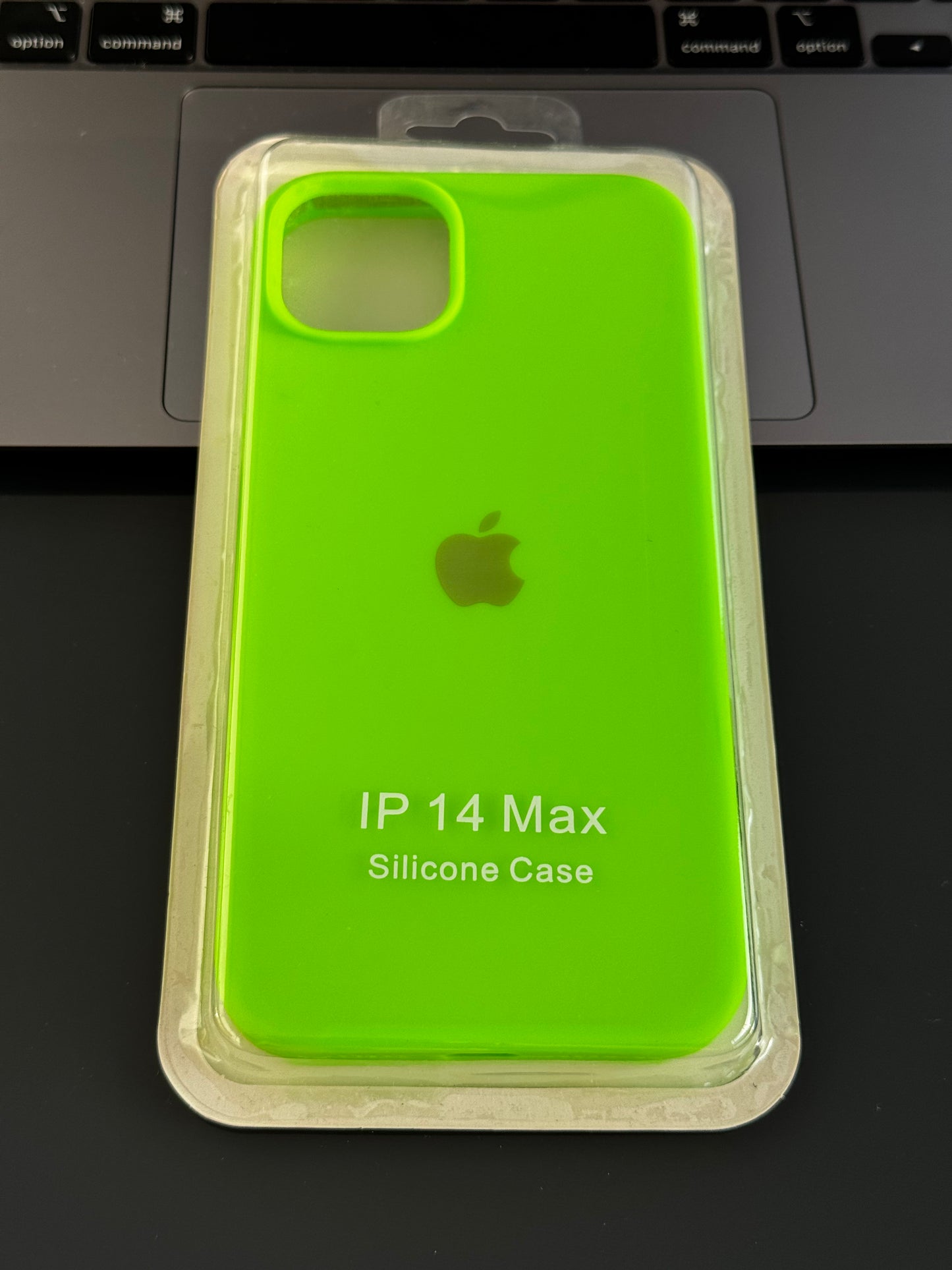 Carcasa tipo original con abertura de cámara: iPhone 14 PLUS📱