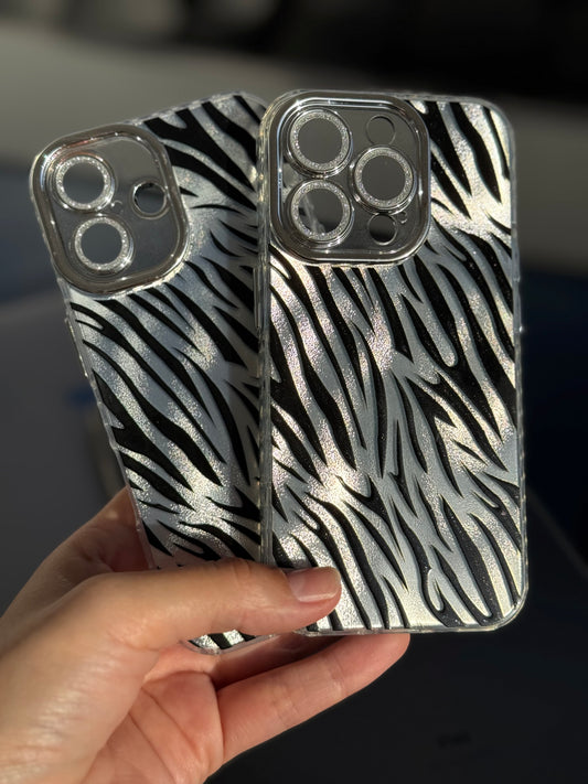 Carcasa Zebra plateada✨