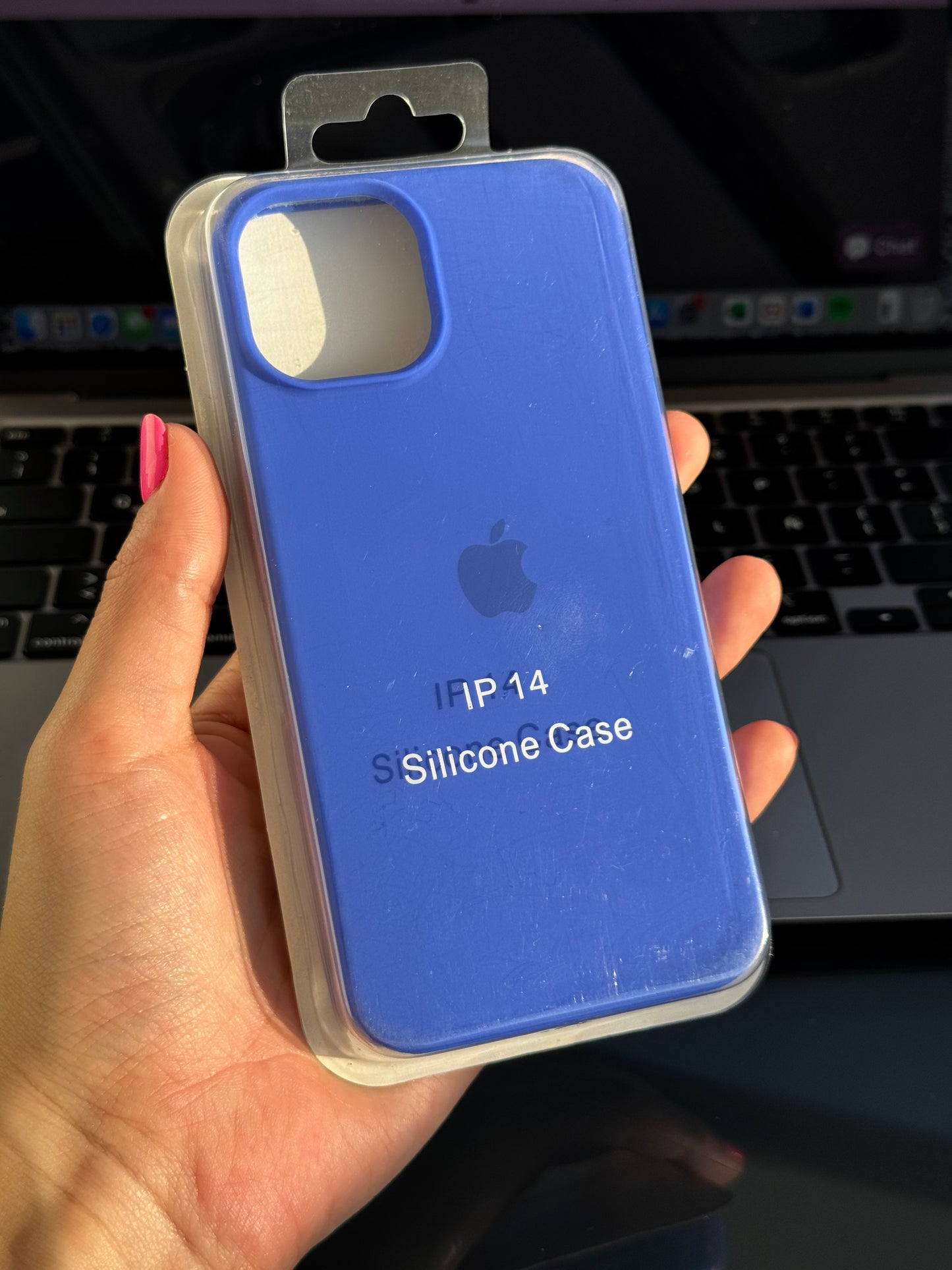 Carcasa tipo original con abertura de cámara: iPhone 14📱