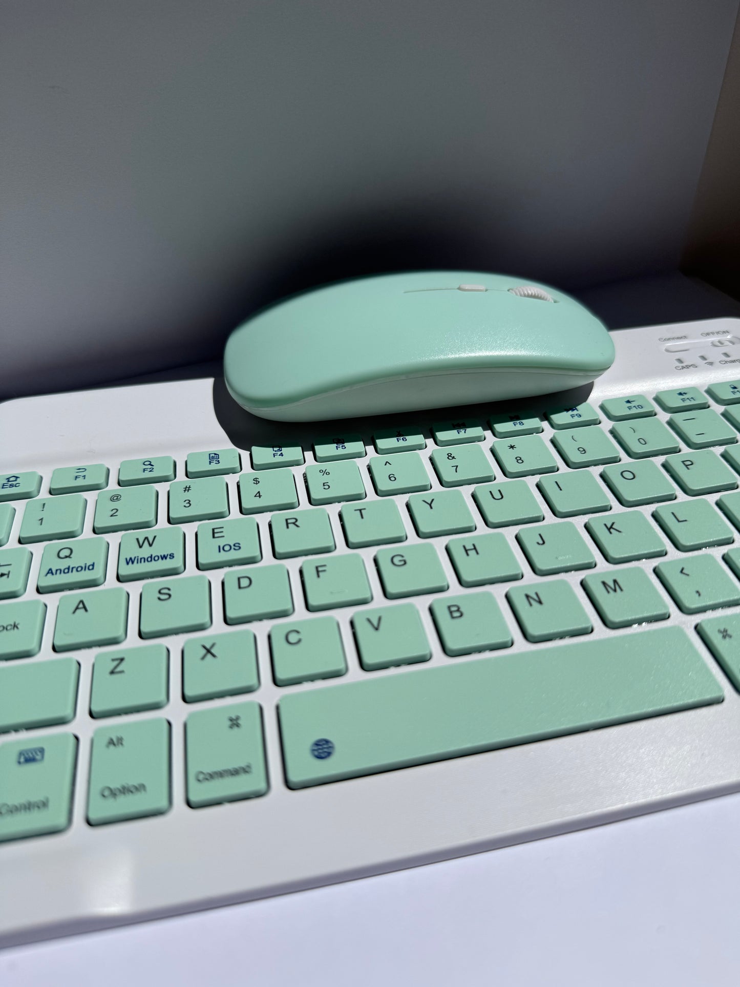 Teclado inalámbrico + Mouse (rosado/verde menta)