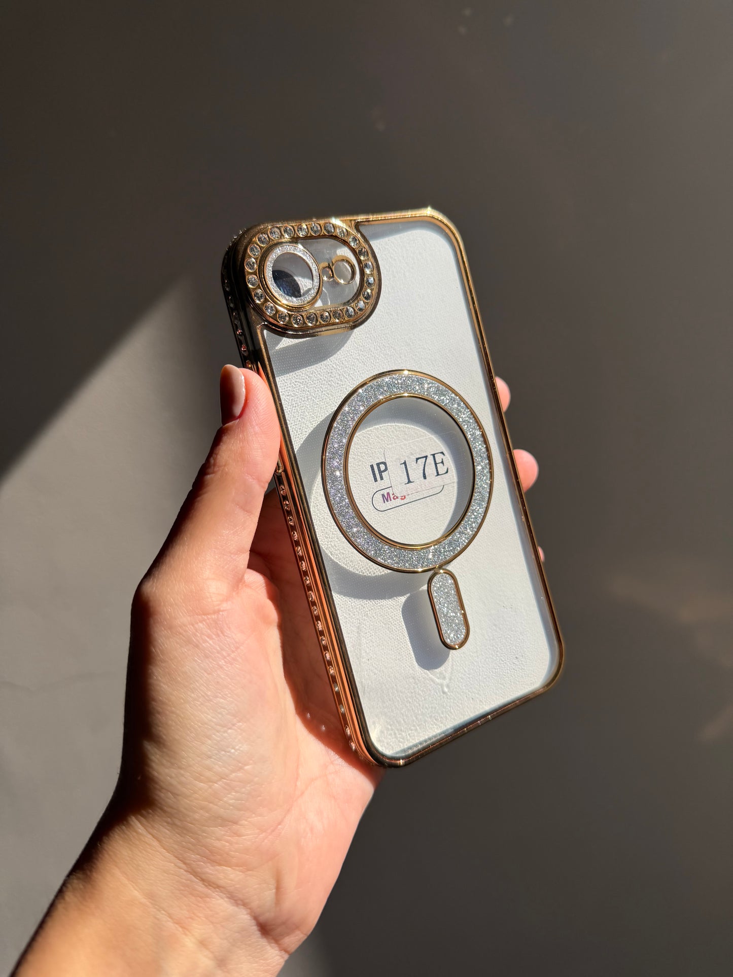 Carcasa MagSafe dorado, iPhone 16 E /17 E