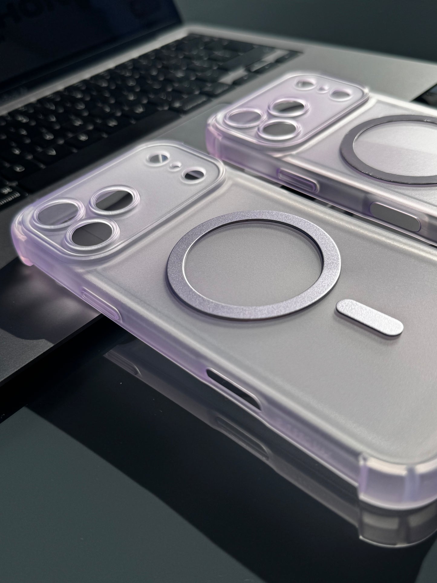 Carcasa MagSafe con borde reforzado (color lila), iph 17/17Pro/17ProMax