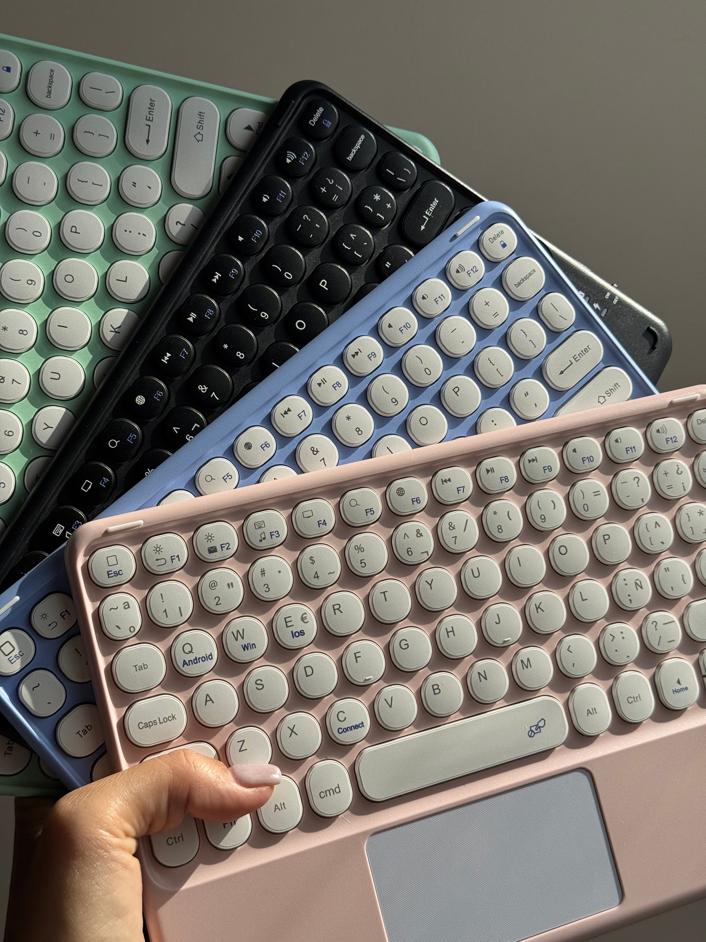 Teclados inalámbricos (con mouse touchPad)