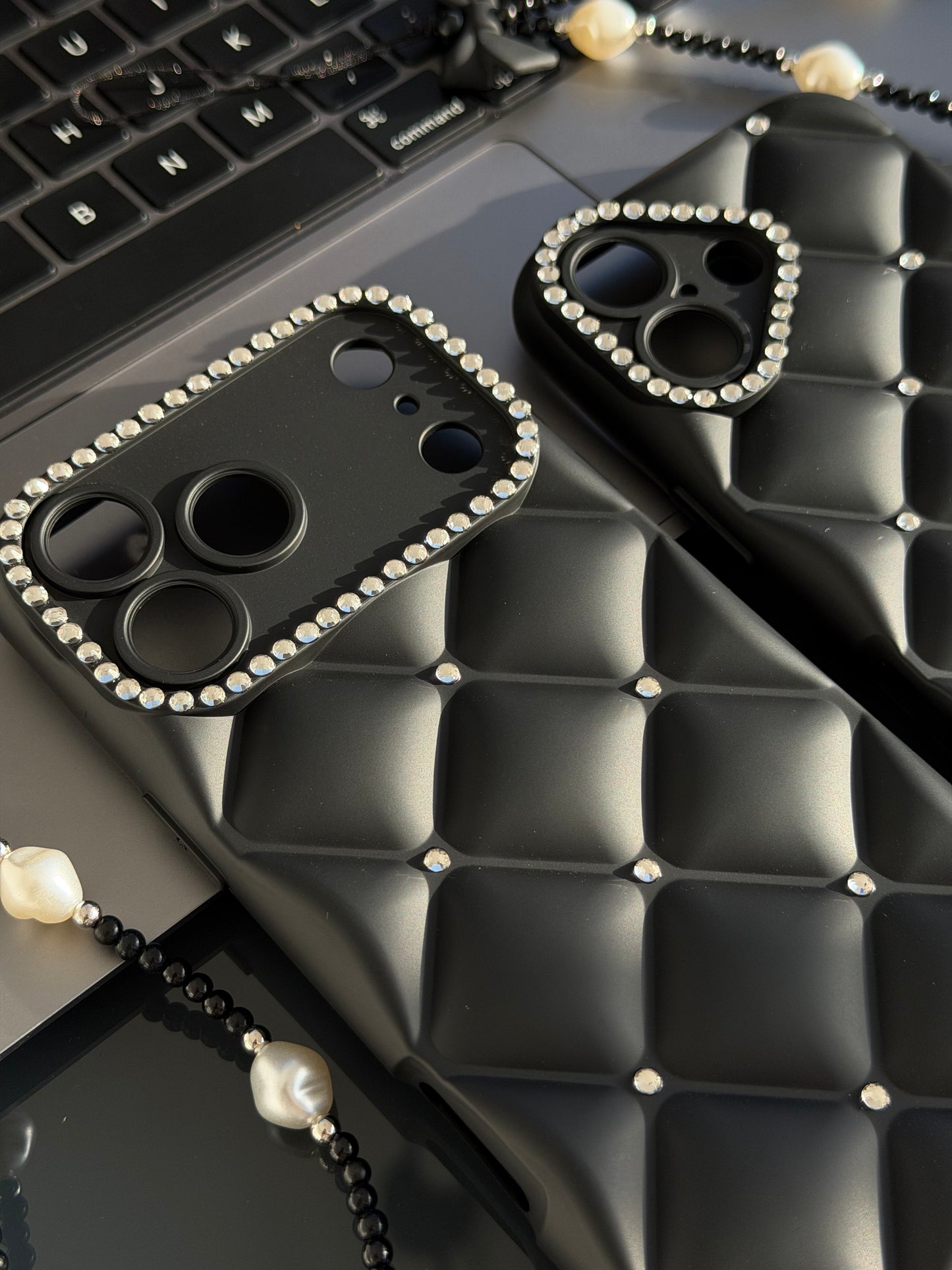 Case Black Shine 🖤✨ (no incluye accesorio)