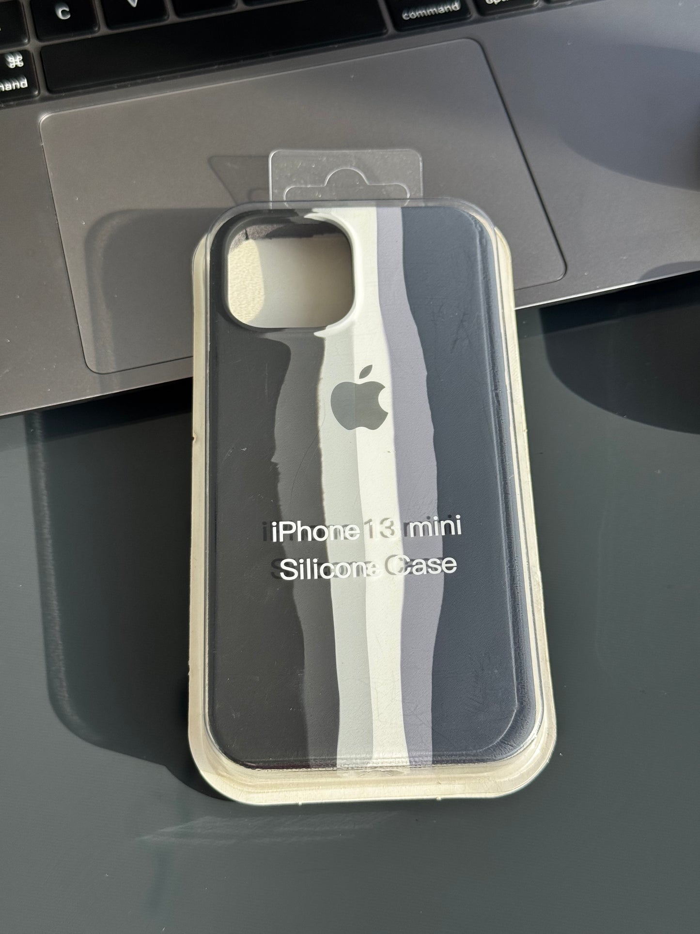 Carcasas silicona tipo original con logo: iPhone 13 MINI 📱