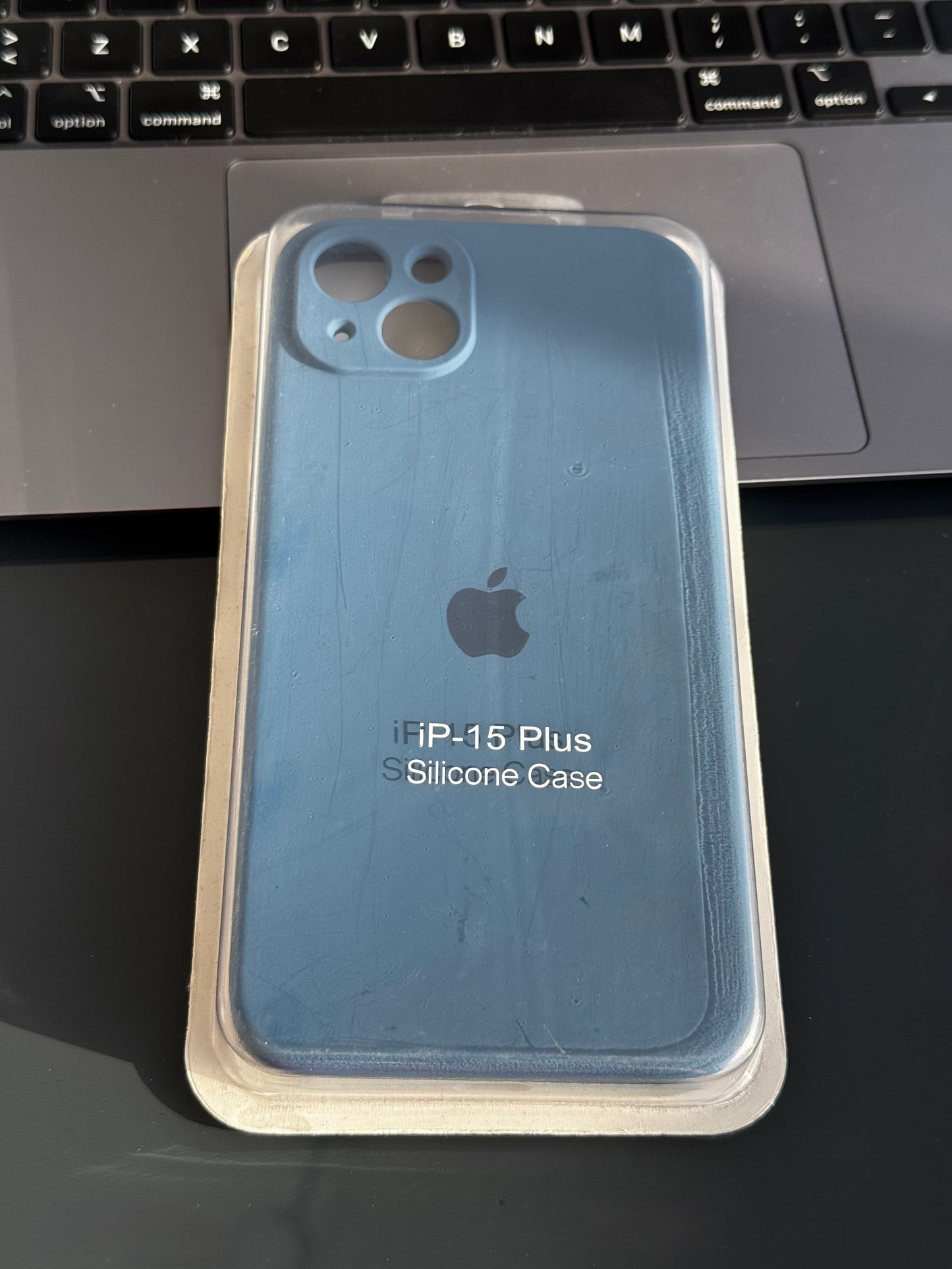 Carcasa tipo original con protección en cámara: iPhone 15PLUS 📱