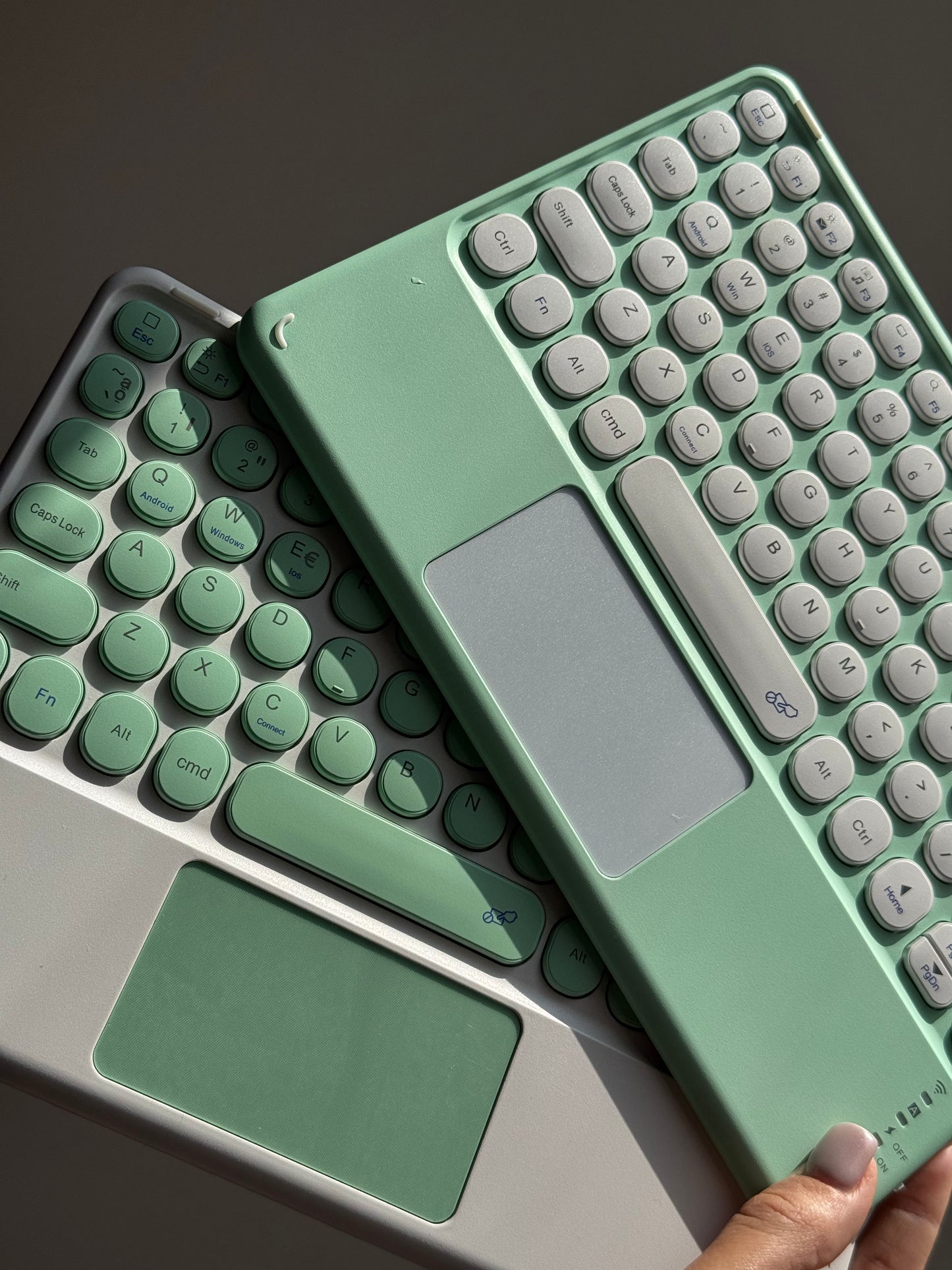 Teclados inalámbricos (con mouse touchPad)