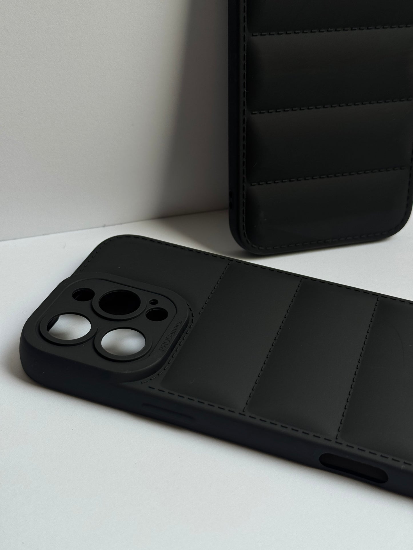 Carcasa tipo Puffa, negro 🖤📱