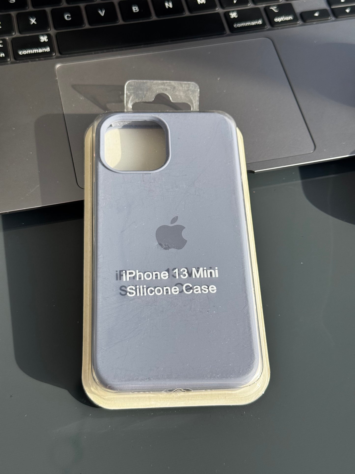 Carcasas silicona tipo original con logo: iPhone 13 MINI 📱