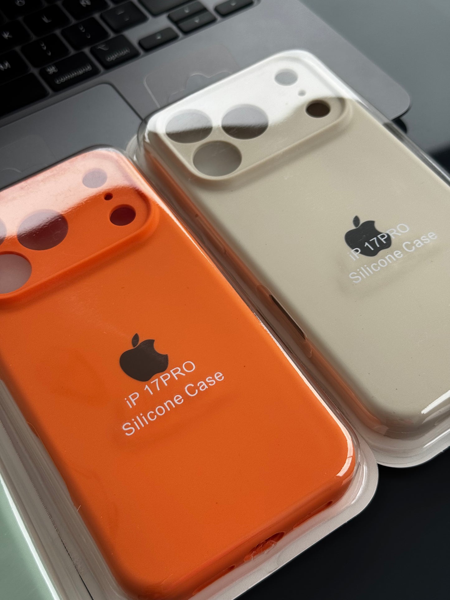 Carcasa tipo original con protección en cámara: iPhone 17PRO📱