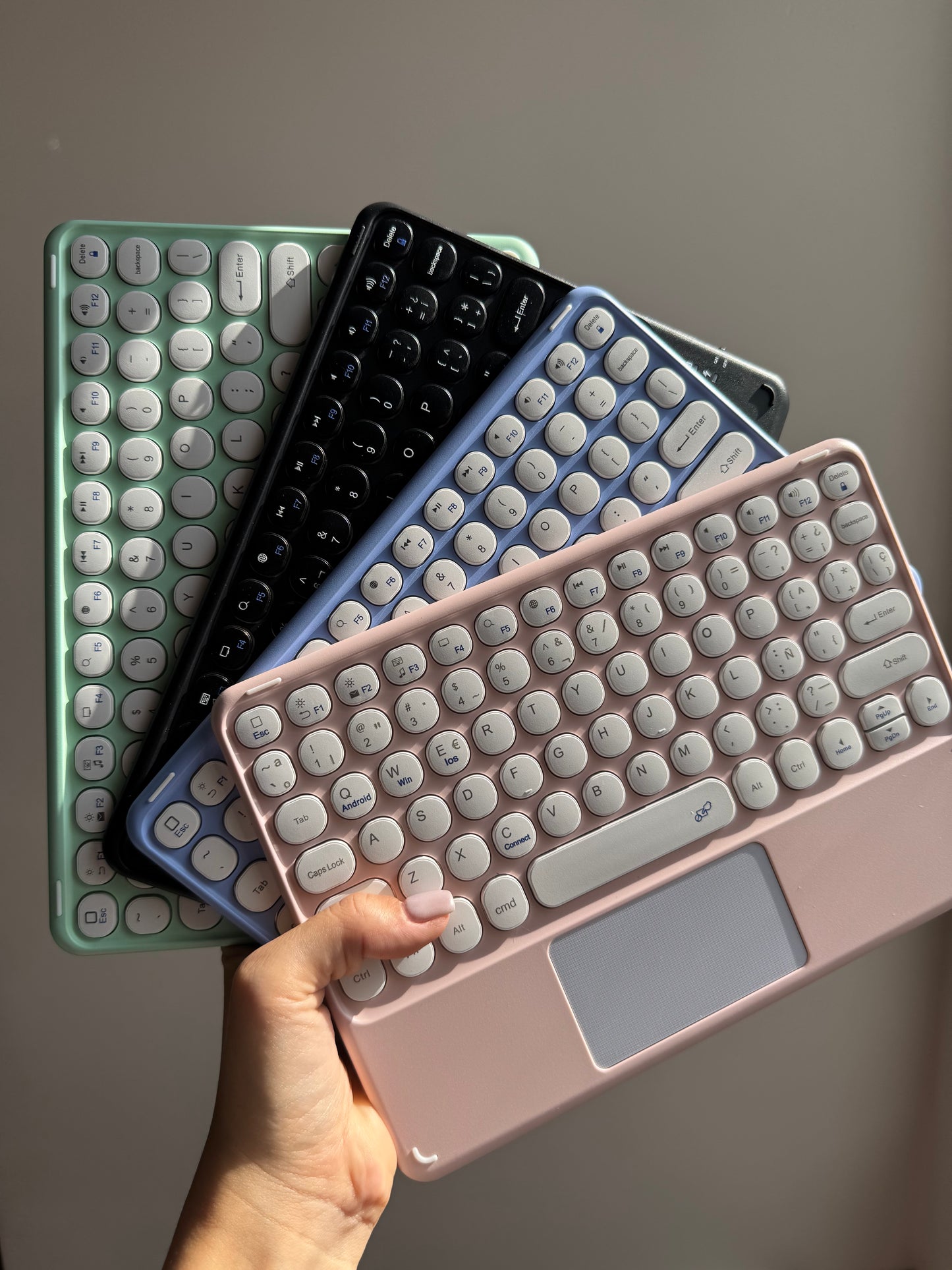 Teclados inalámbricos (con mouse touchPad)