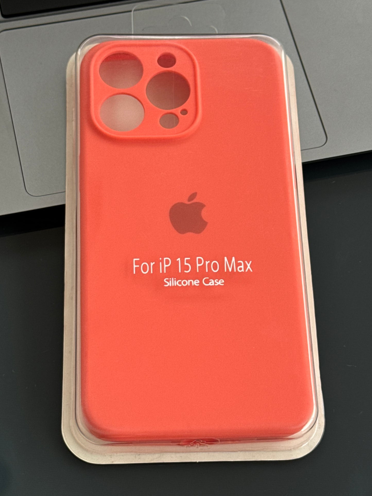 Carcasa tipo original con protección en cámara: iPhone 15PROMAX 📱