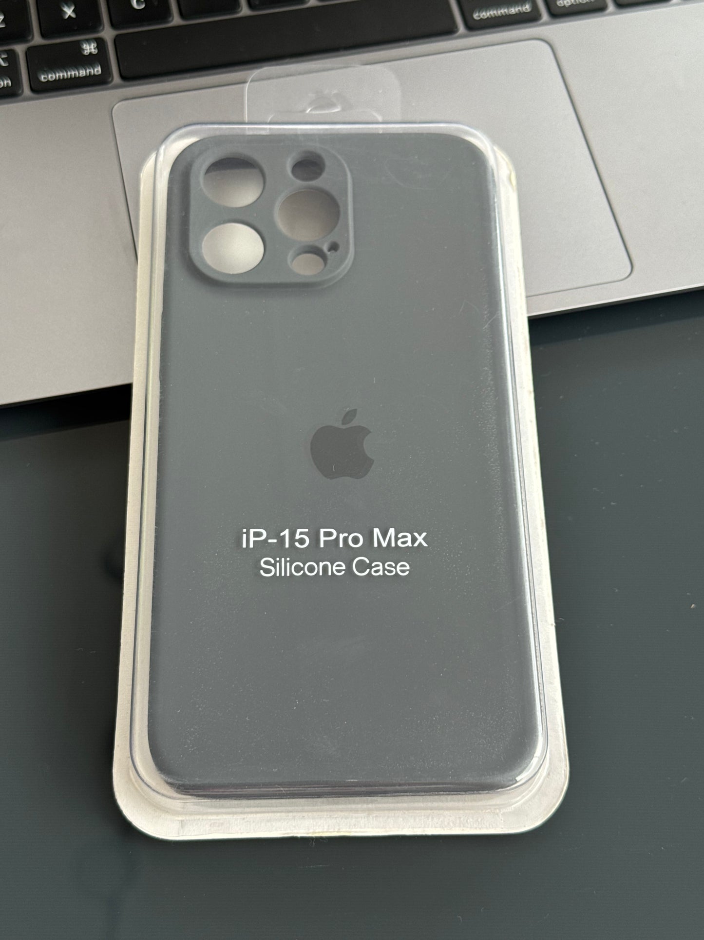 Carcasa tipo original con protección en cámara: iPhone 15PROMAX 📱