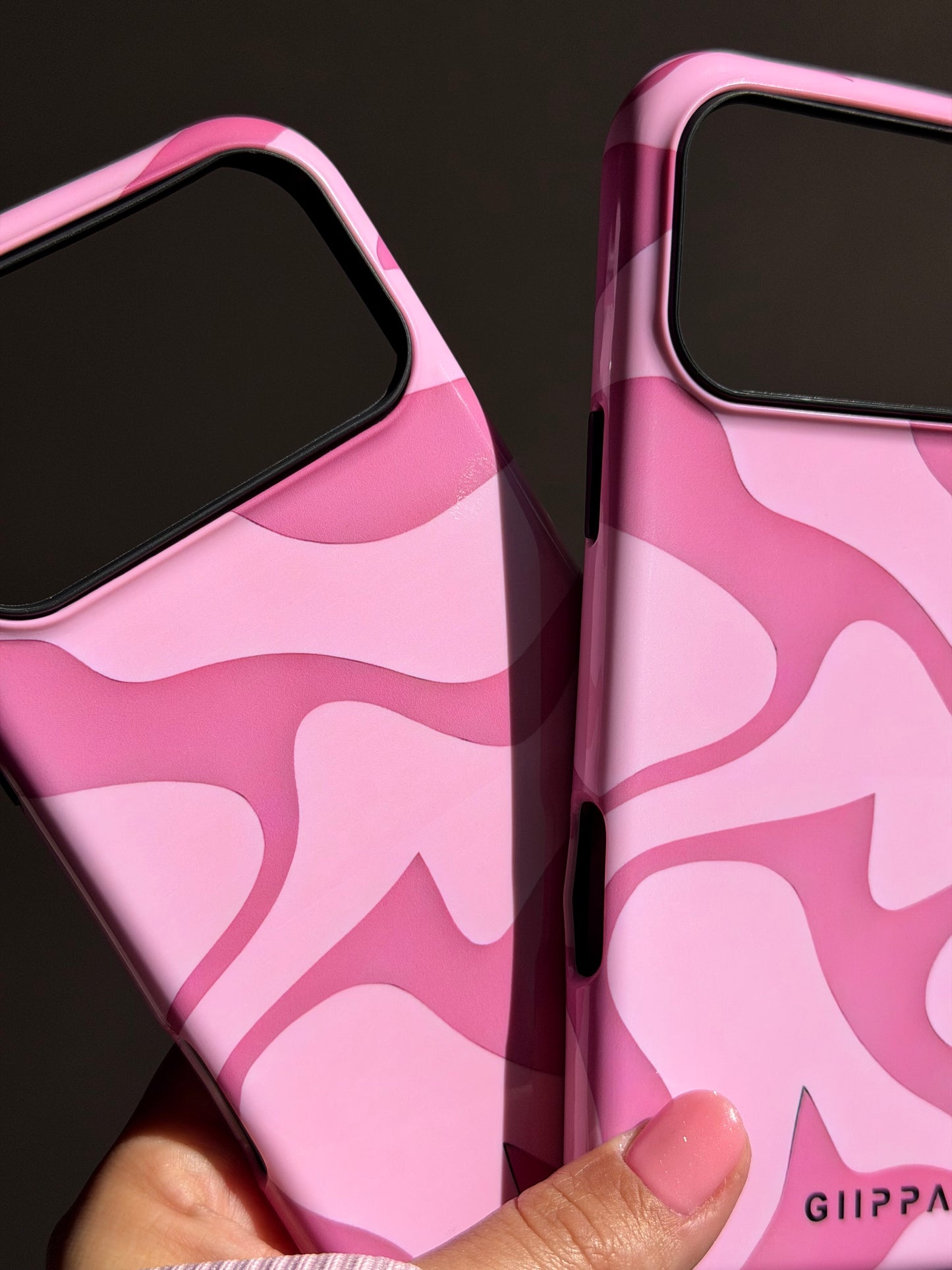 Case doble protección, ondas rosadas (solo iPhone 17 ProMax)