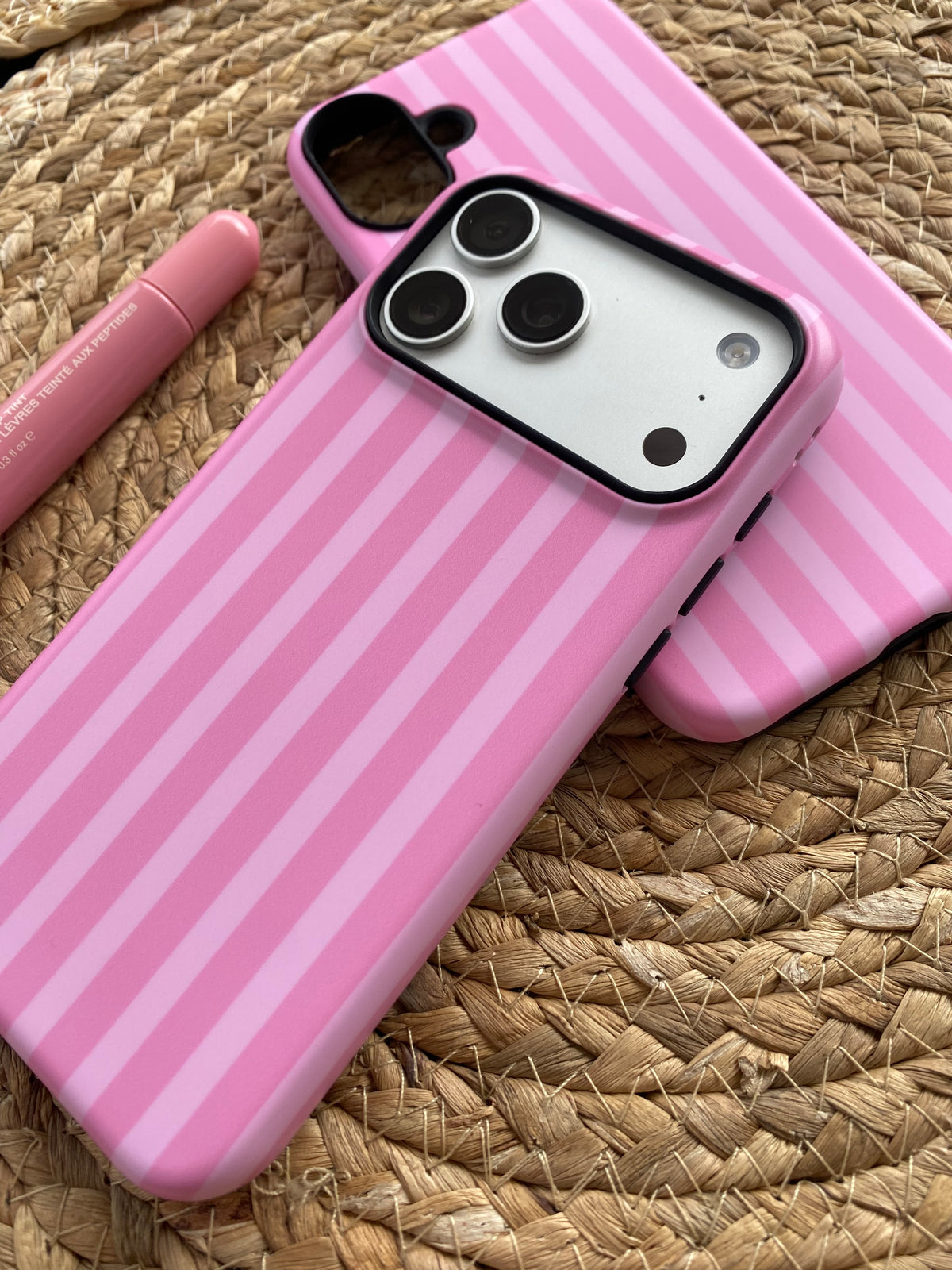 Carcasa Pink Candy 💖(no incluye accesorios)