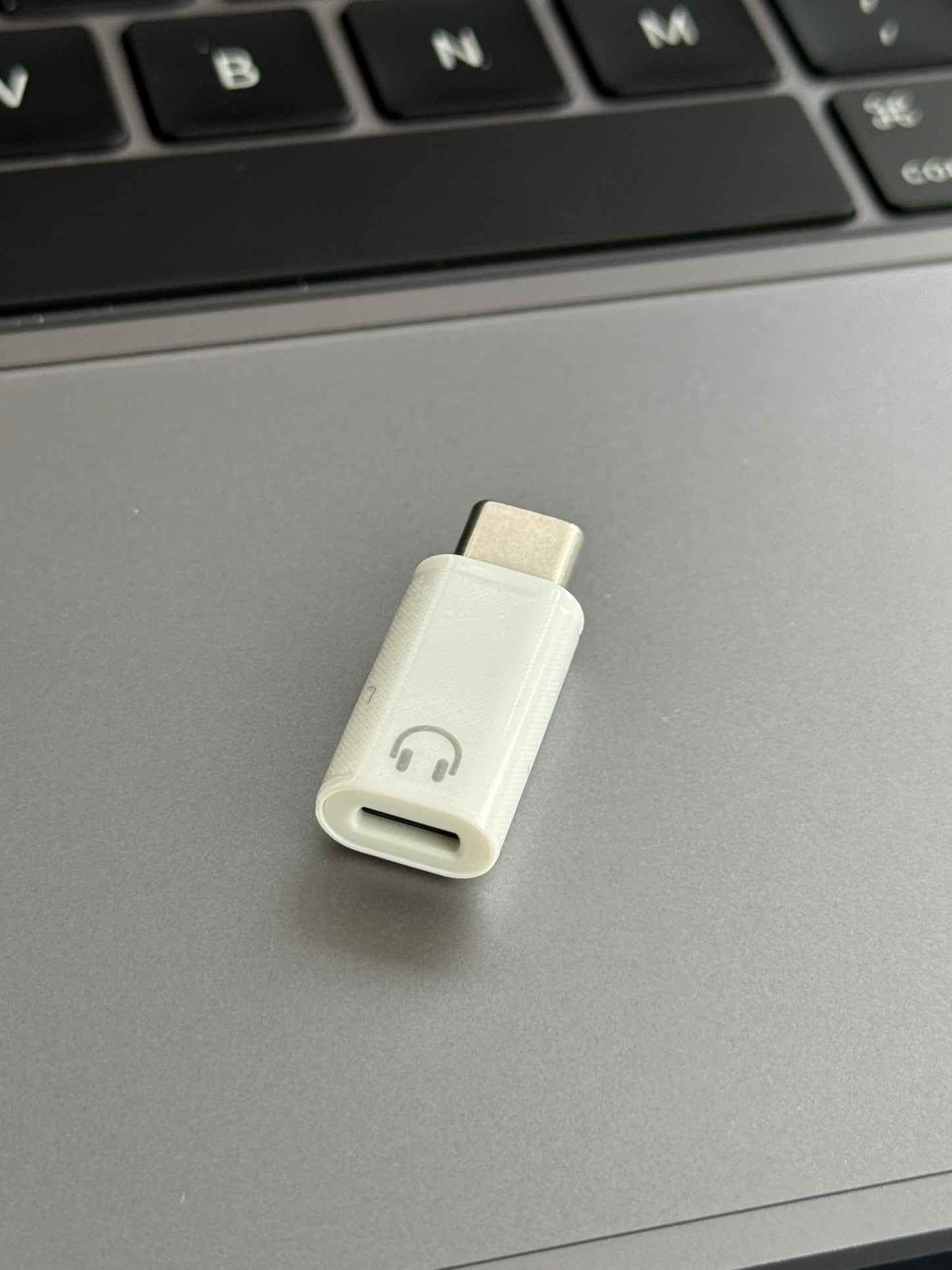 Adaptador de audio C/lightning (para audífonos idealmente originales)