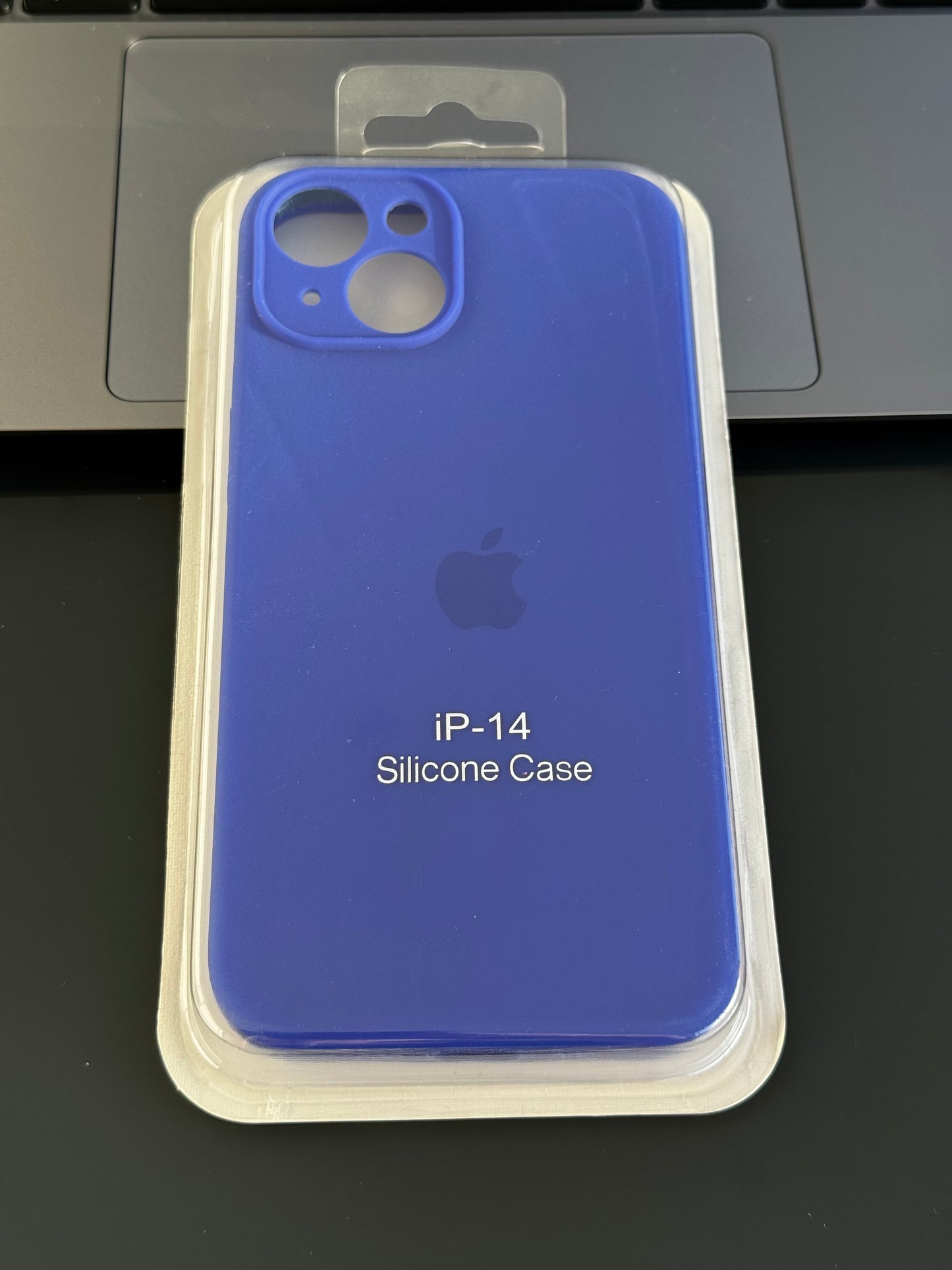 Carcasa tipo original, con protección de cámara: iPhone 14 📱