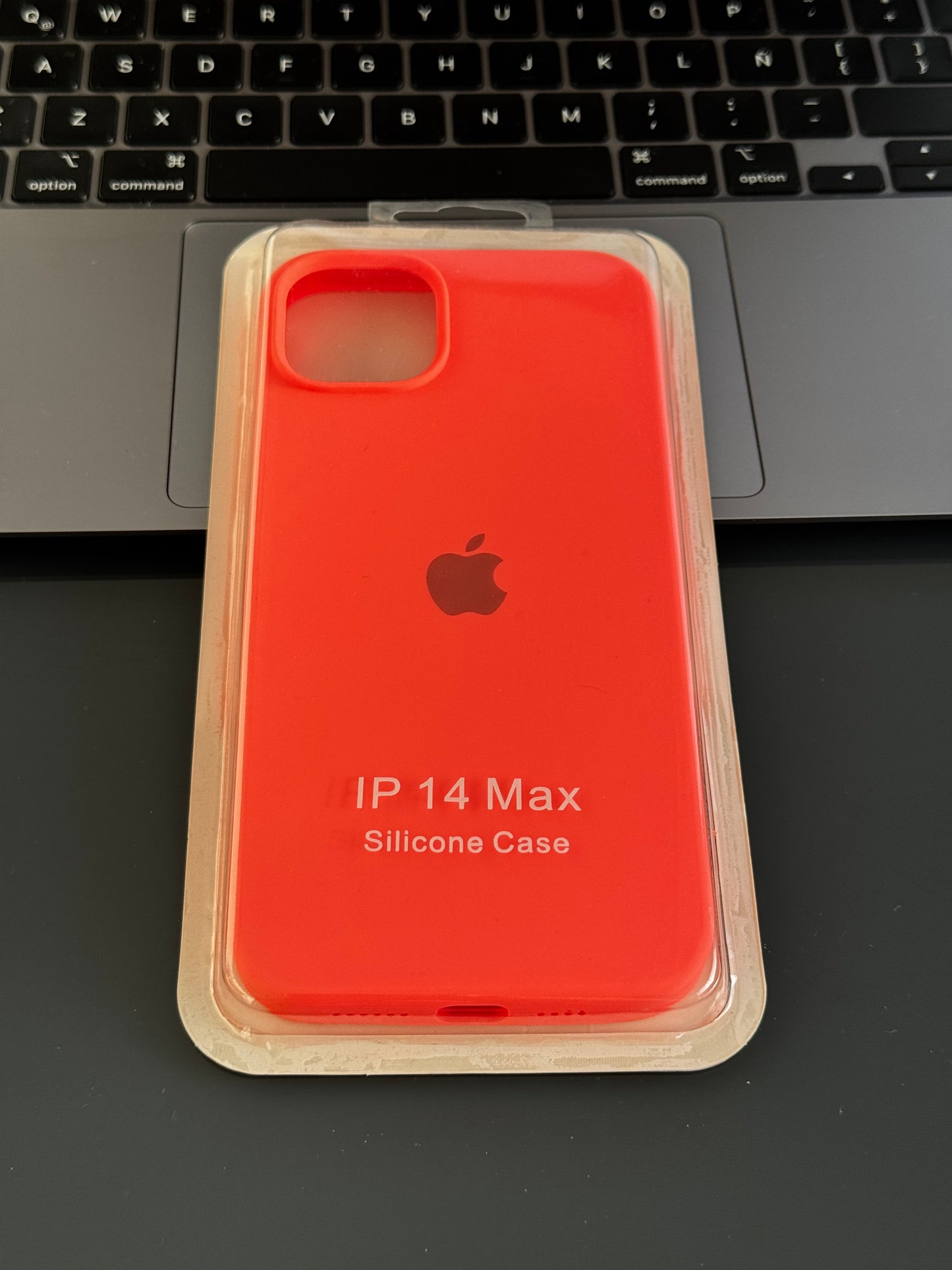 Carcasa tipo original con abertura de cámara: iPhone 14 PLUS📱