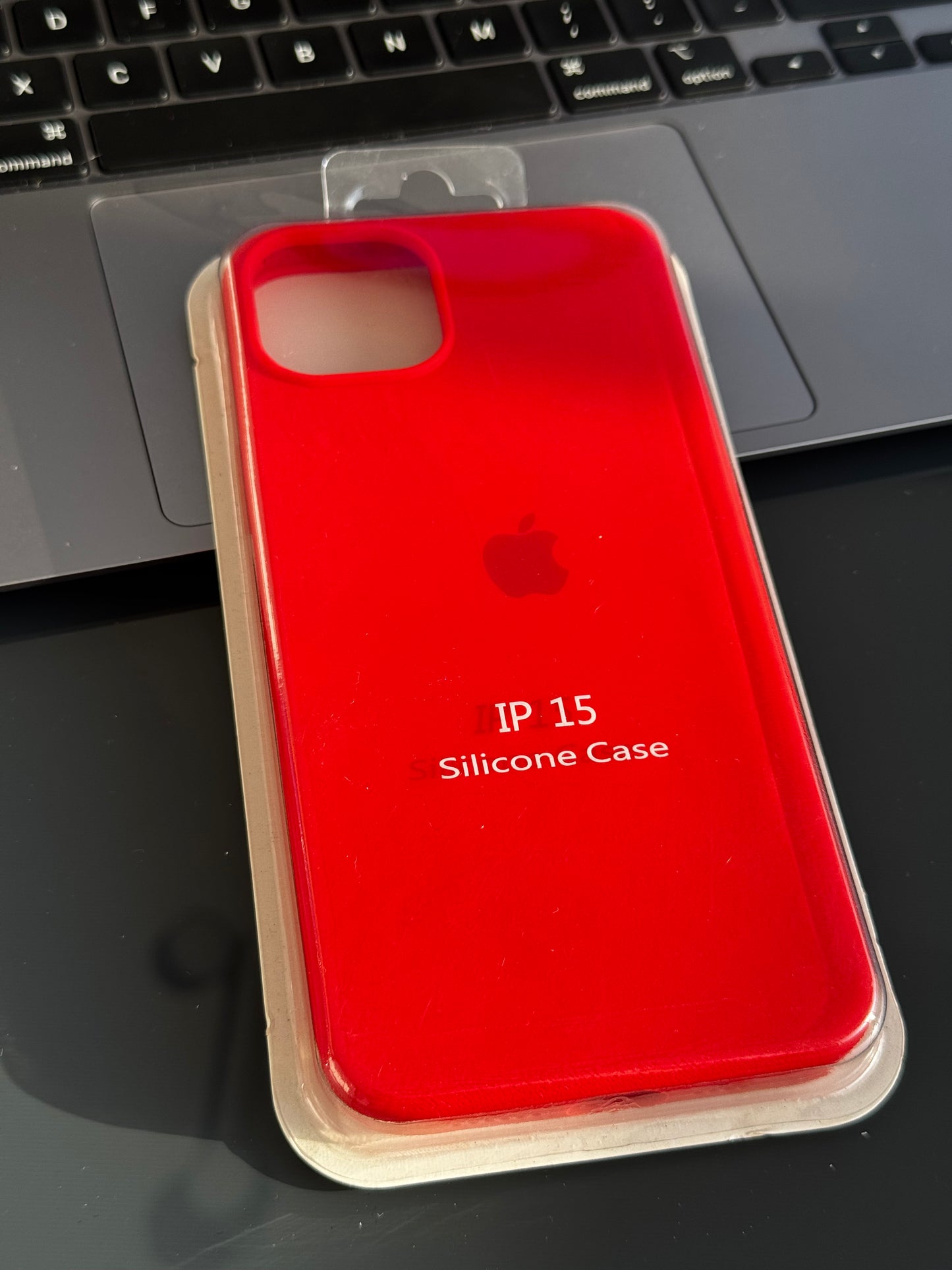 Carcasa tipo original con abertura de cámara: iPhone 15PLUS 📱