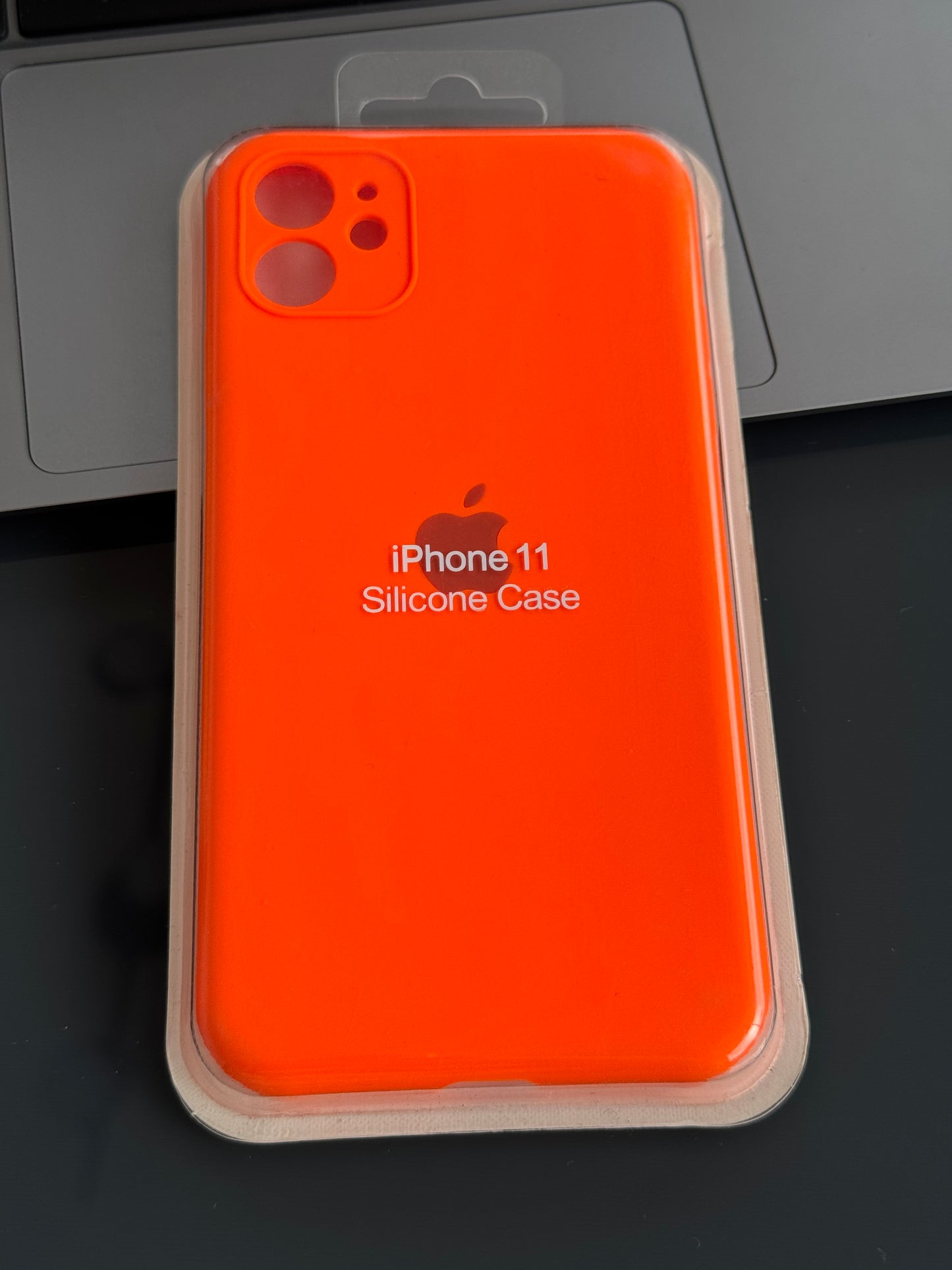 Carcasa silicona tipo original, con protección en cámara: IPHONE 11📱