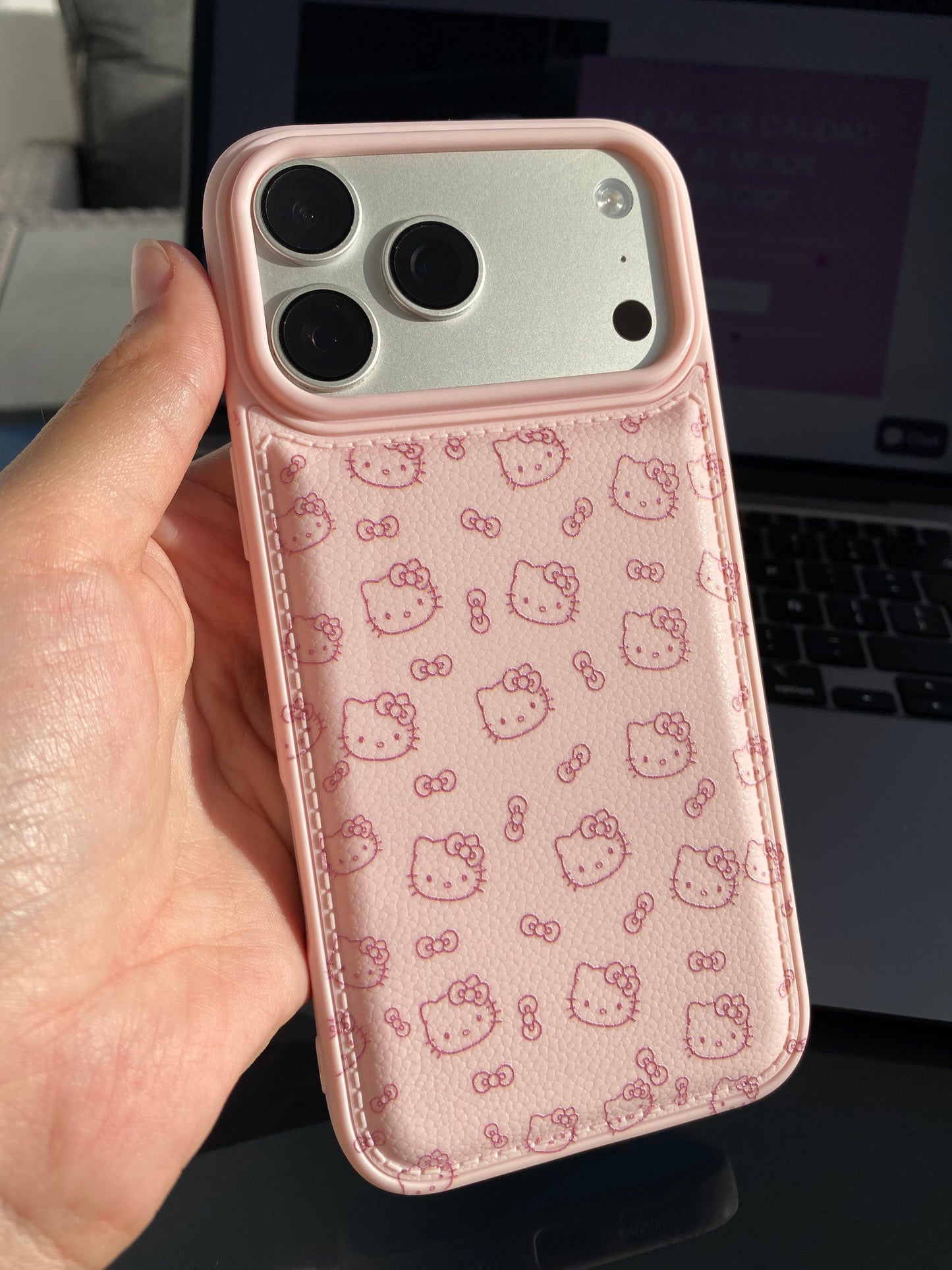 Carcasa Hello Kitty 🎀💖 Nuevo ingreso