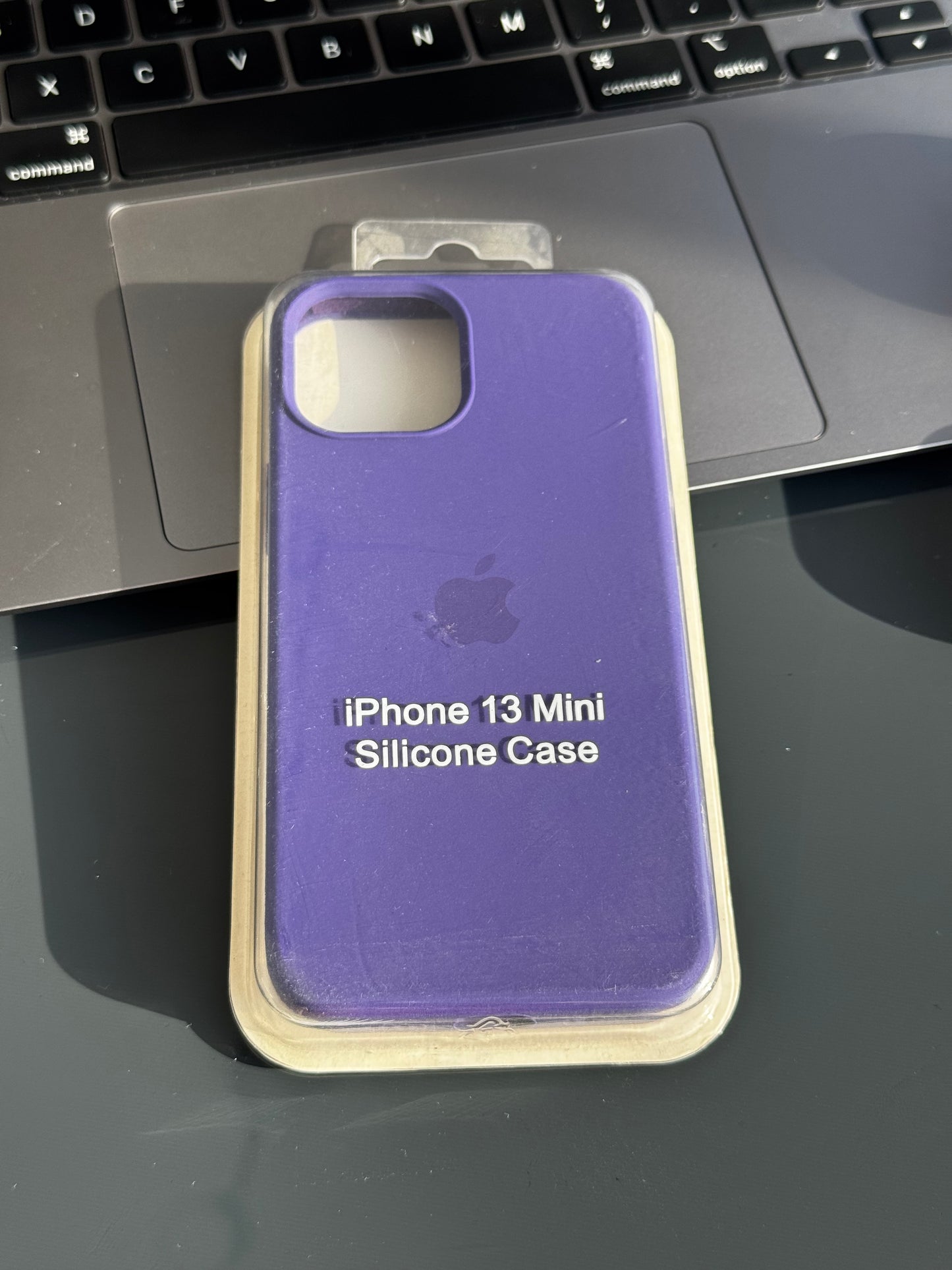 Carcasas silicona tipo original con logo: iPhone 13 MINI 📱