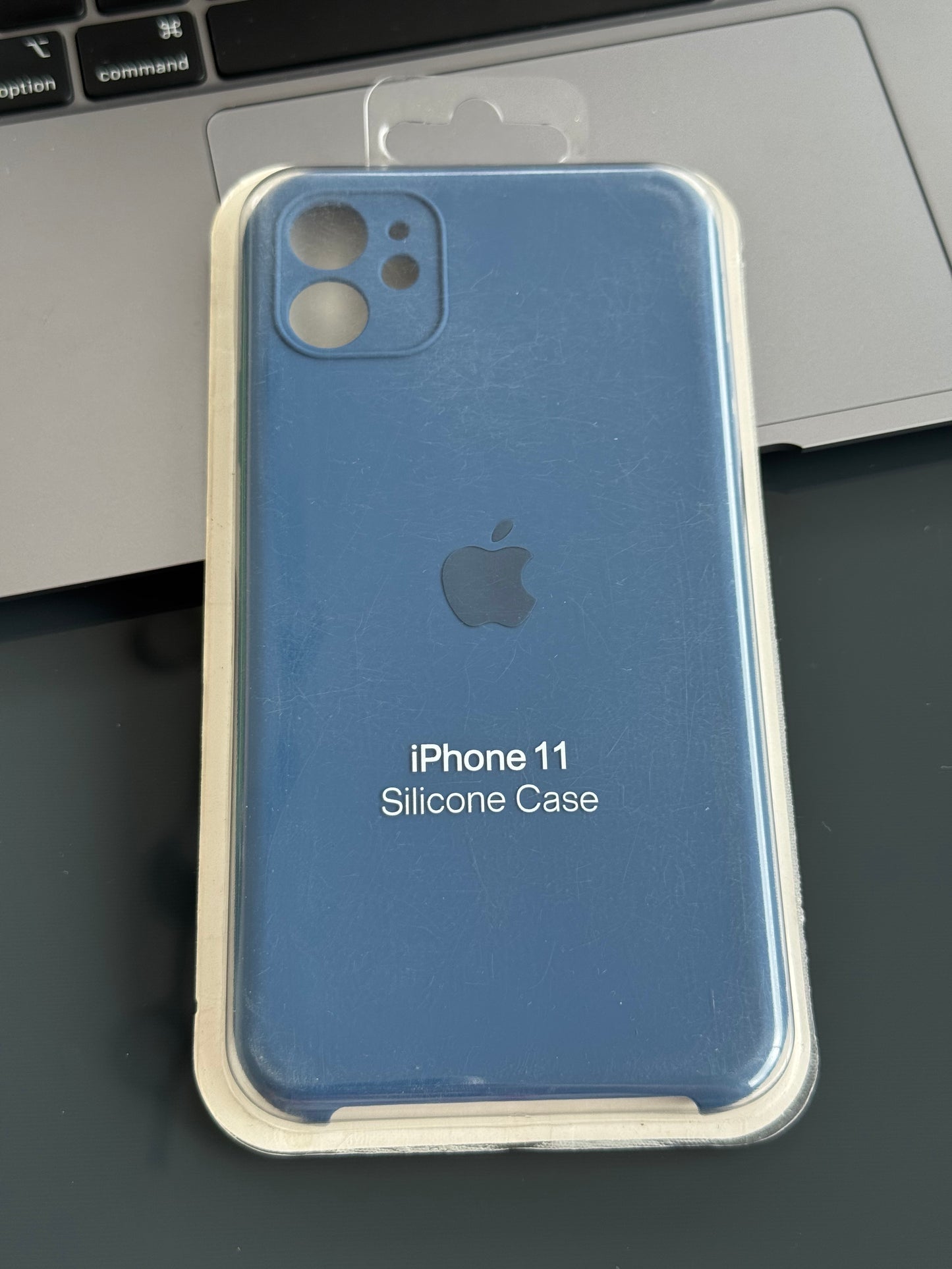Carcasa silicona tipo original, con protección en cámara: IPHONE 11📱