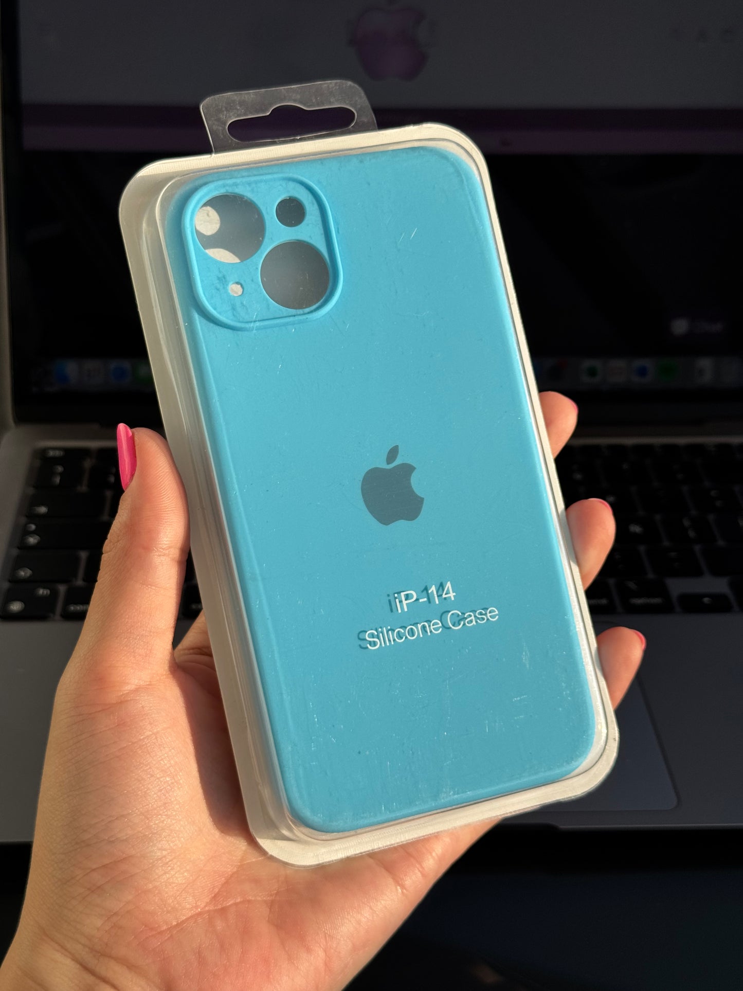 Carcasa tipo original, con protección de cámara: iPhone 14 📱