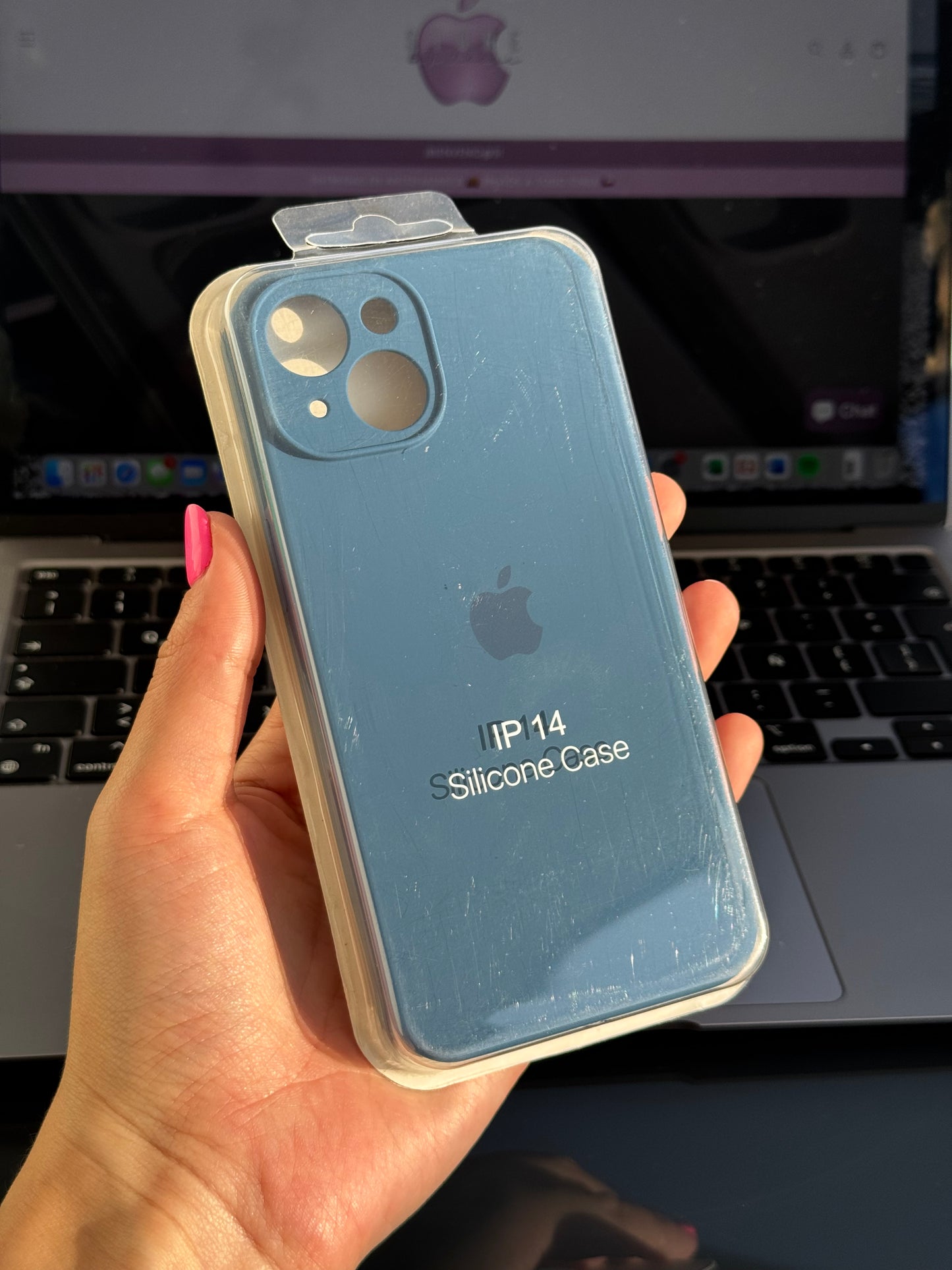 Carcasa tipo original, con protección de cámara: iPhone 14 📱