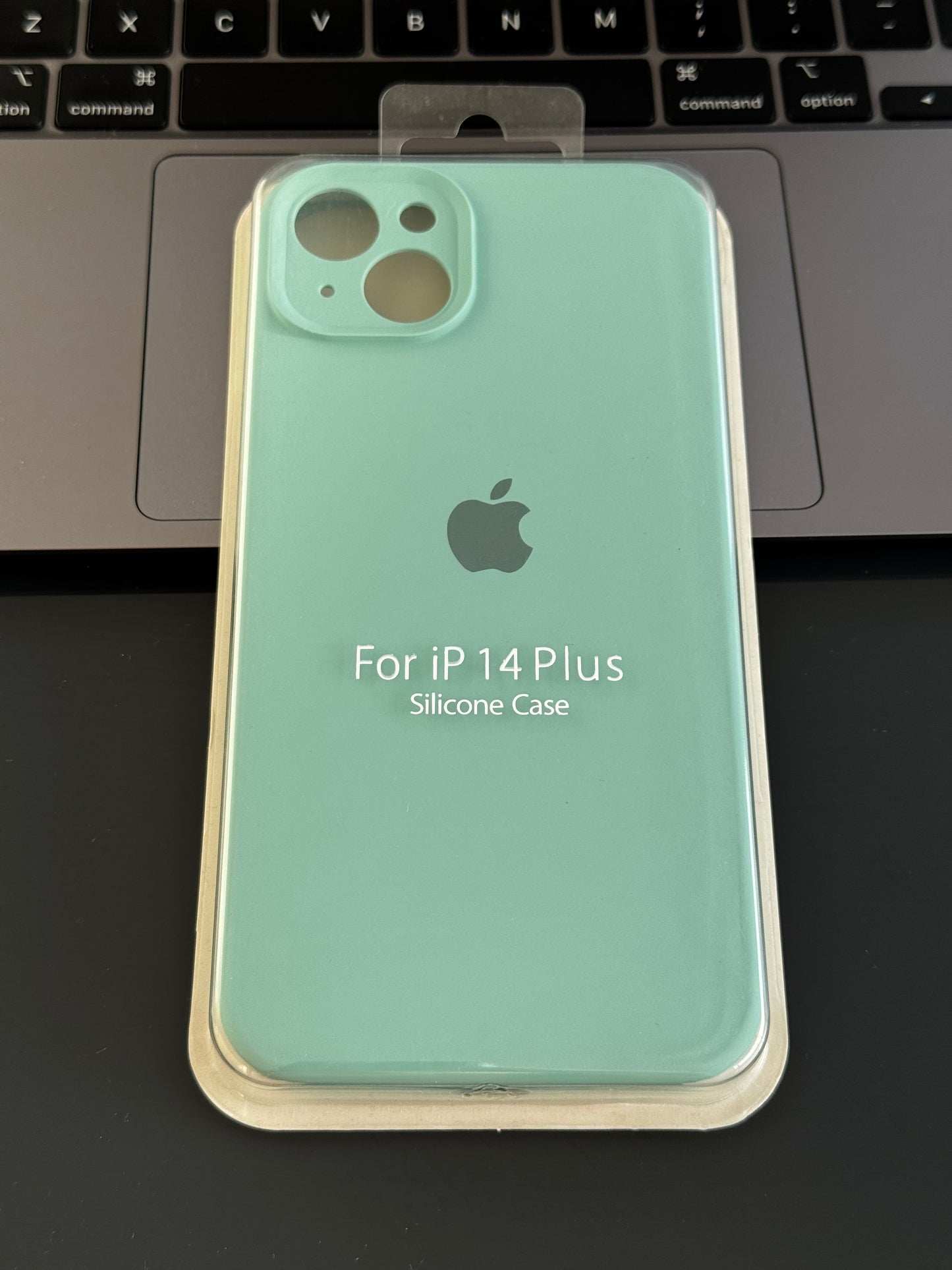Carcasa tipo original, con protección en cámara: iPhone 14PLUS 📱